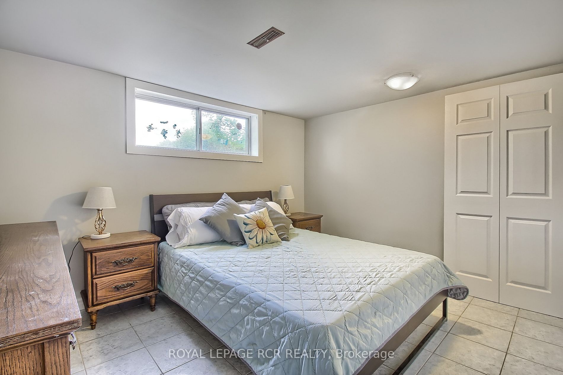 240 Sunset Crescent