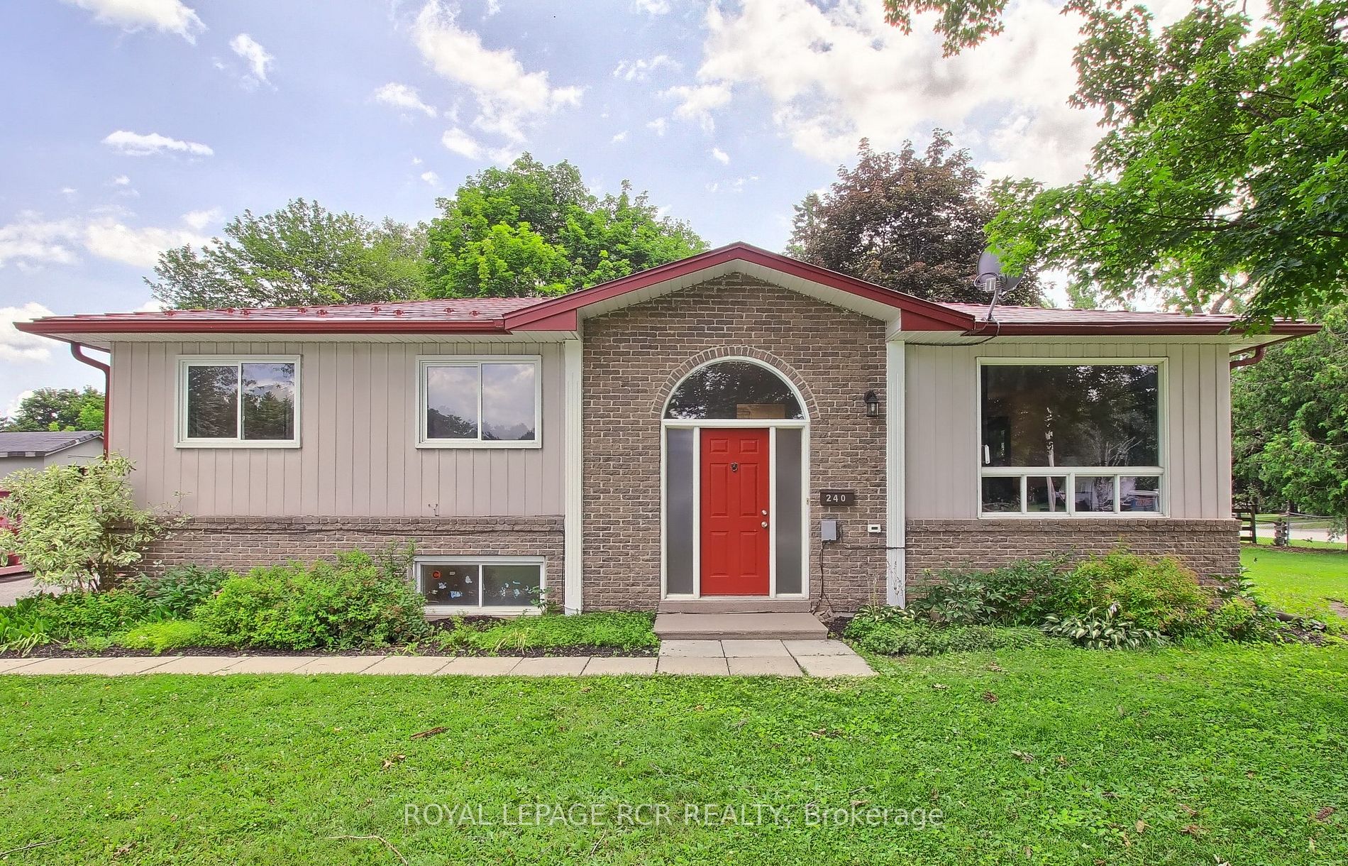 240 Sunset Crescent