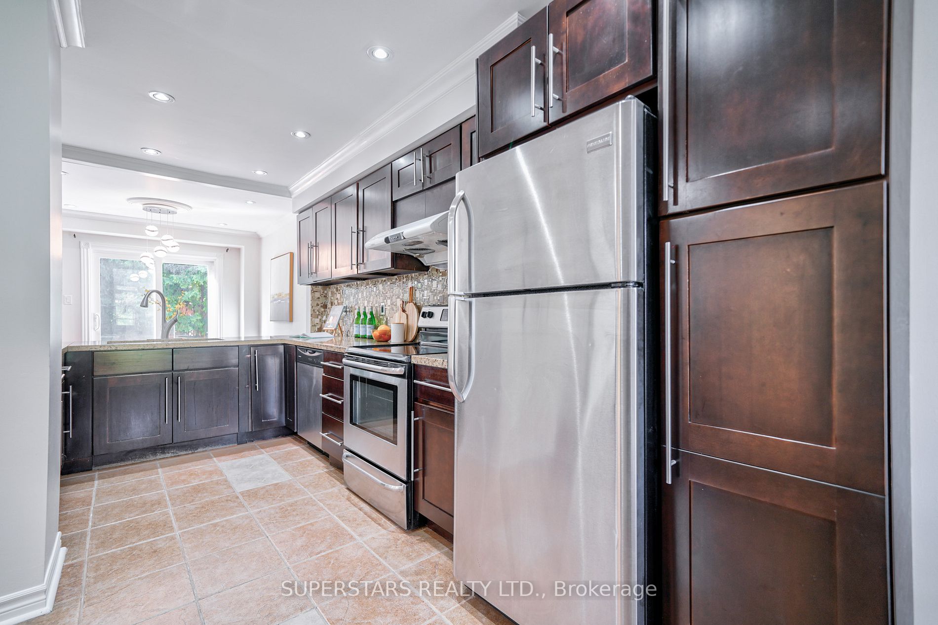 172 Stephenson Cres