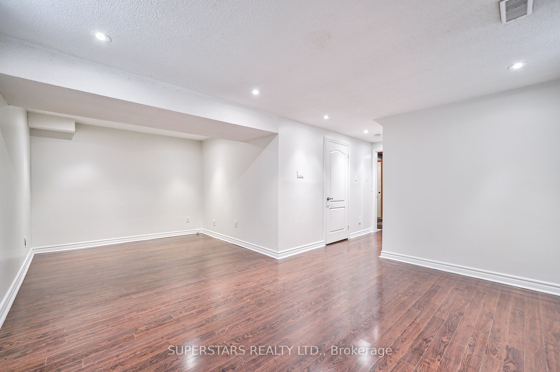 172 Stephenson Cres