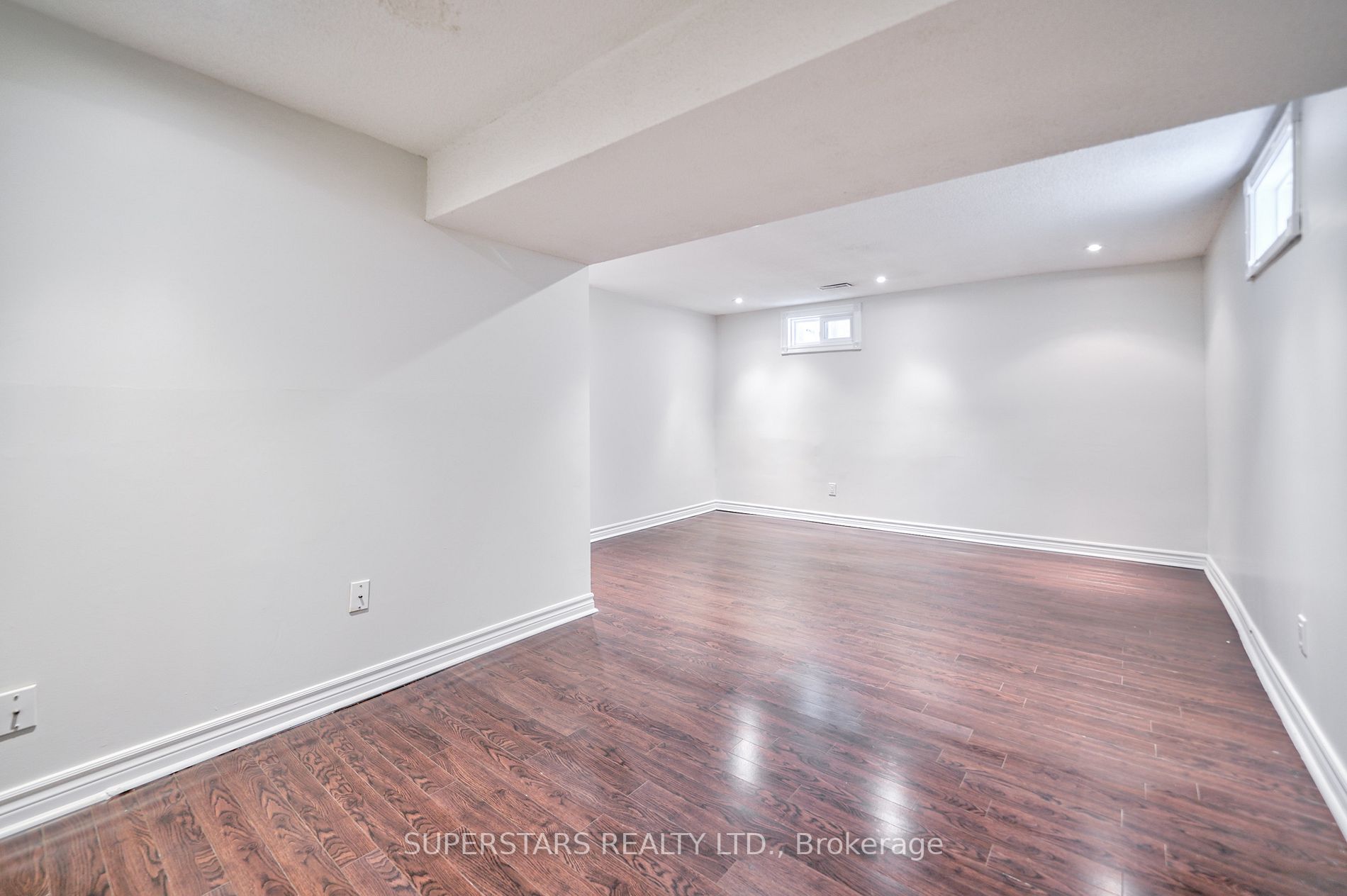 172 Stephenson Cres