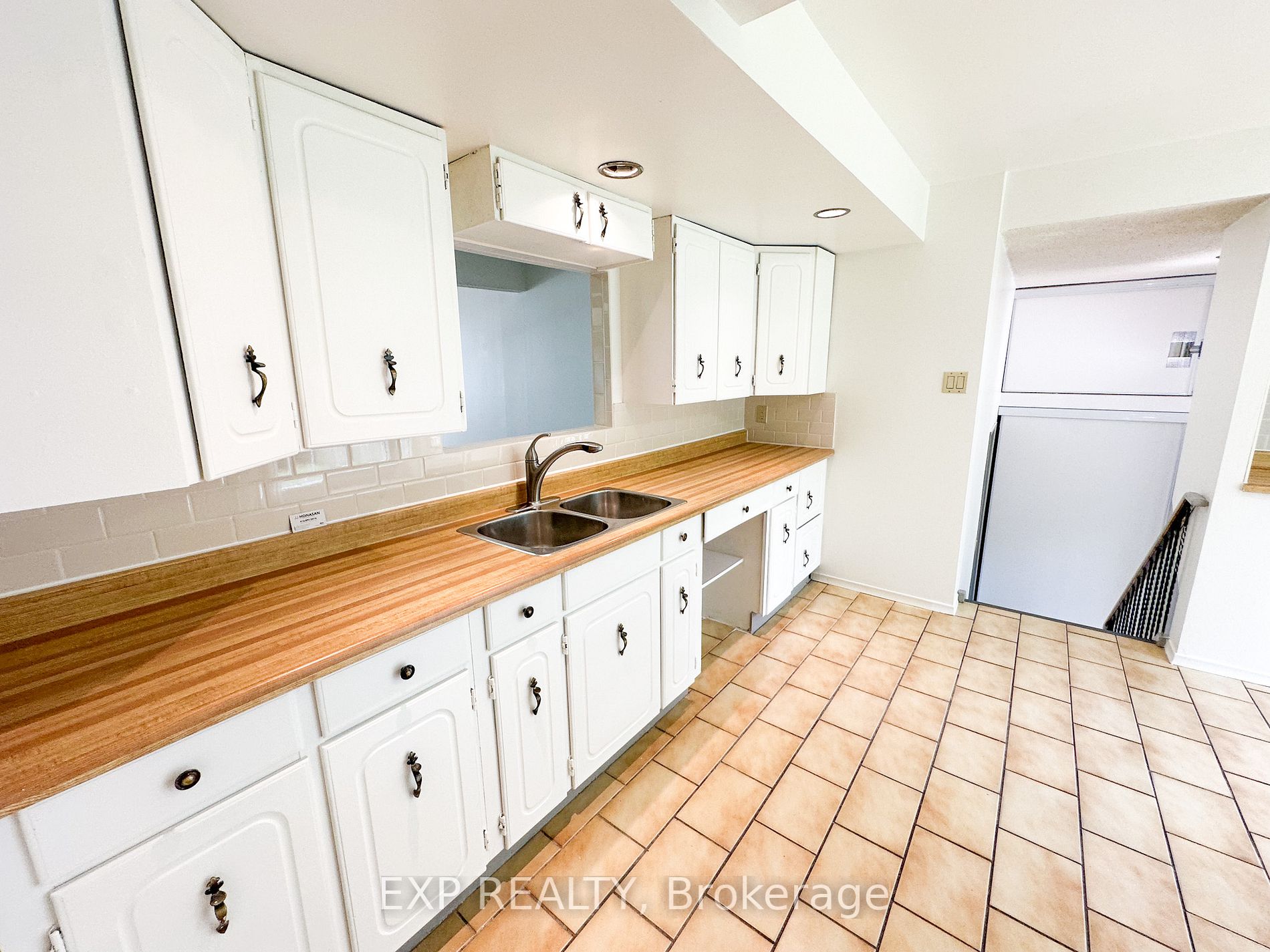 36 Glen Cameron Rd