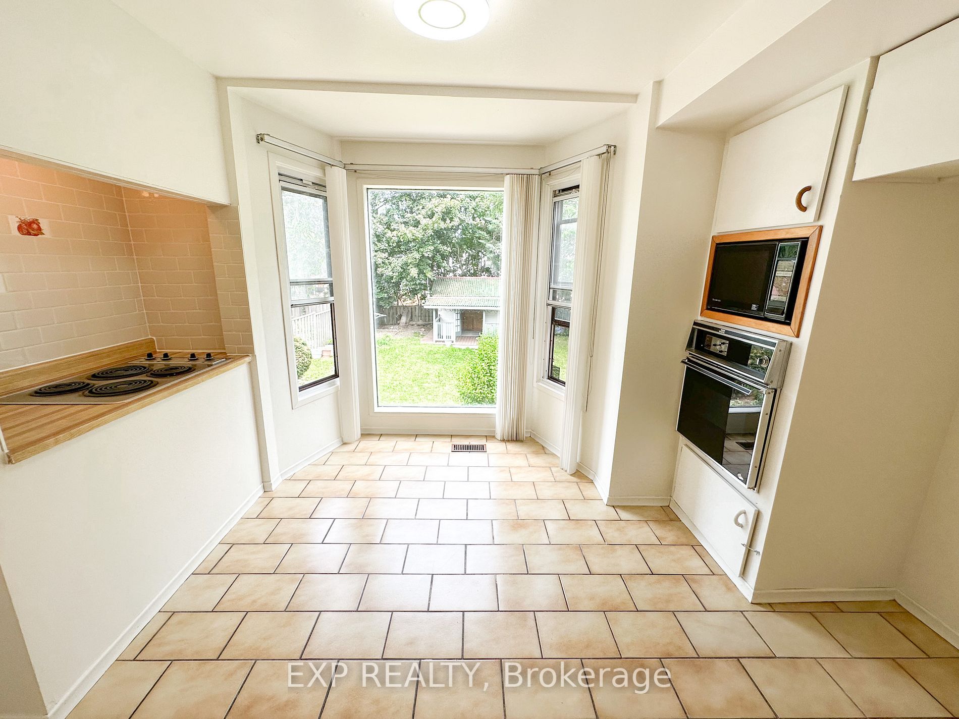 36 Glen Cameron Rd
