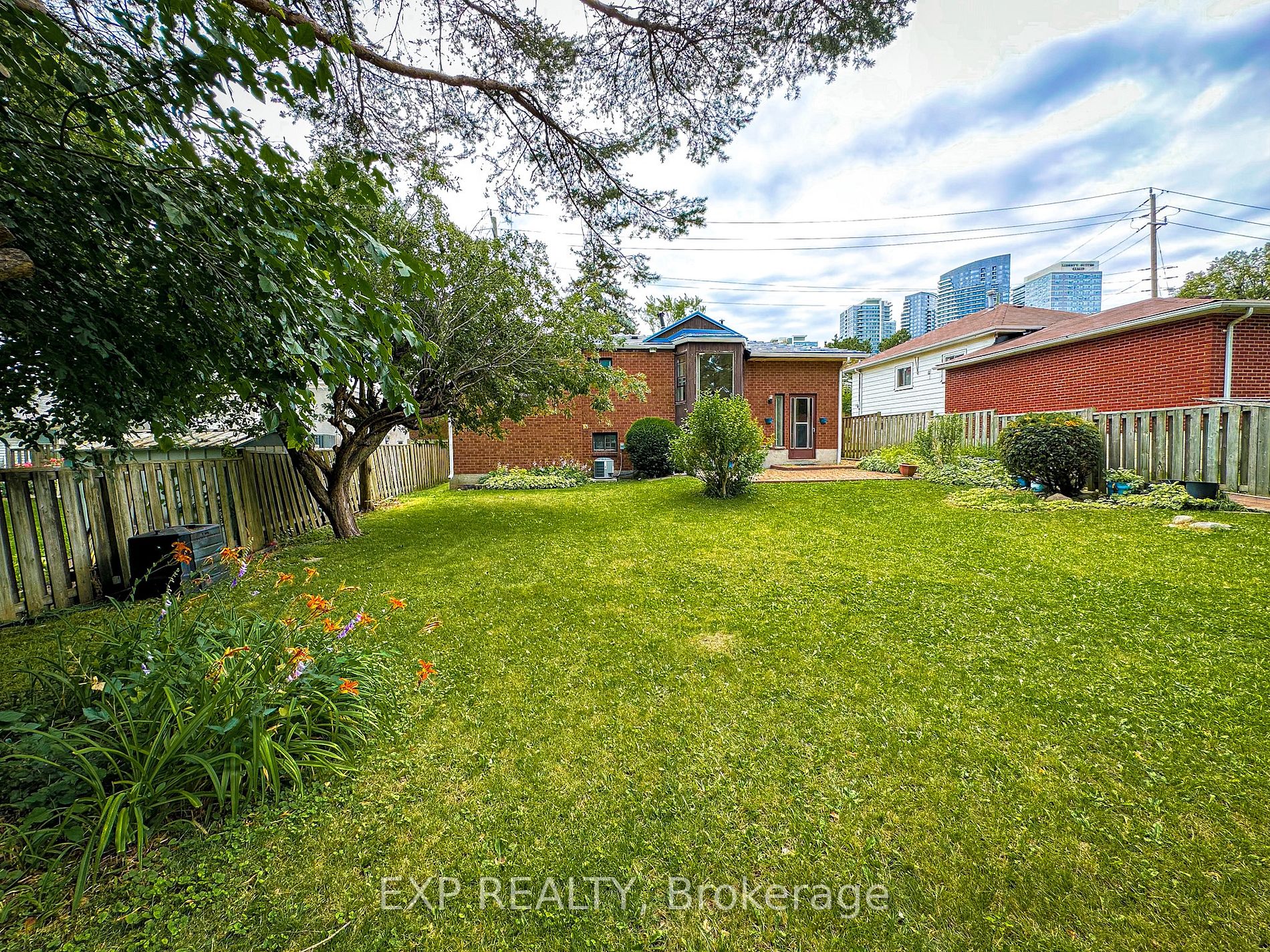 36 Glen Cameron Rd