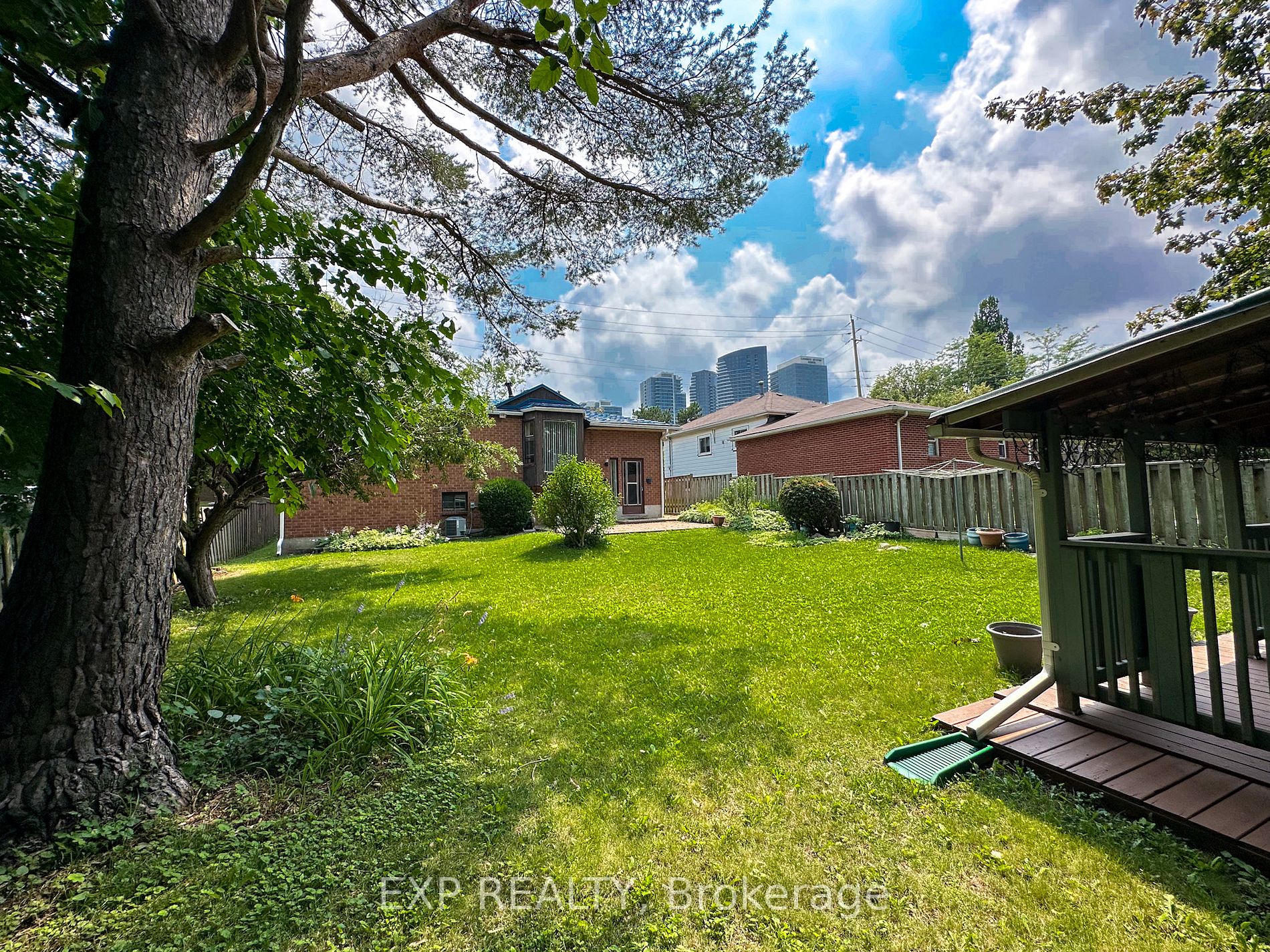 36 Glen Cameron Rd