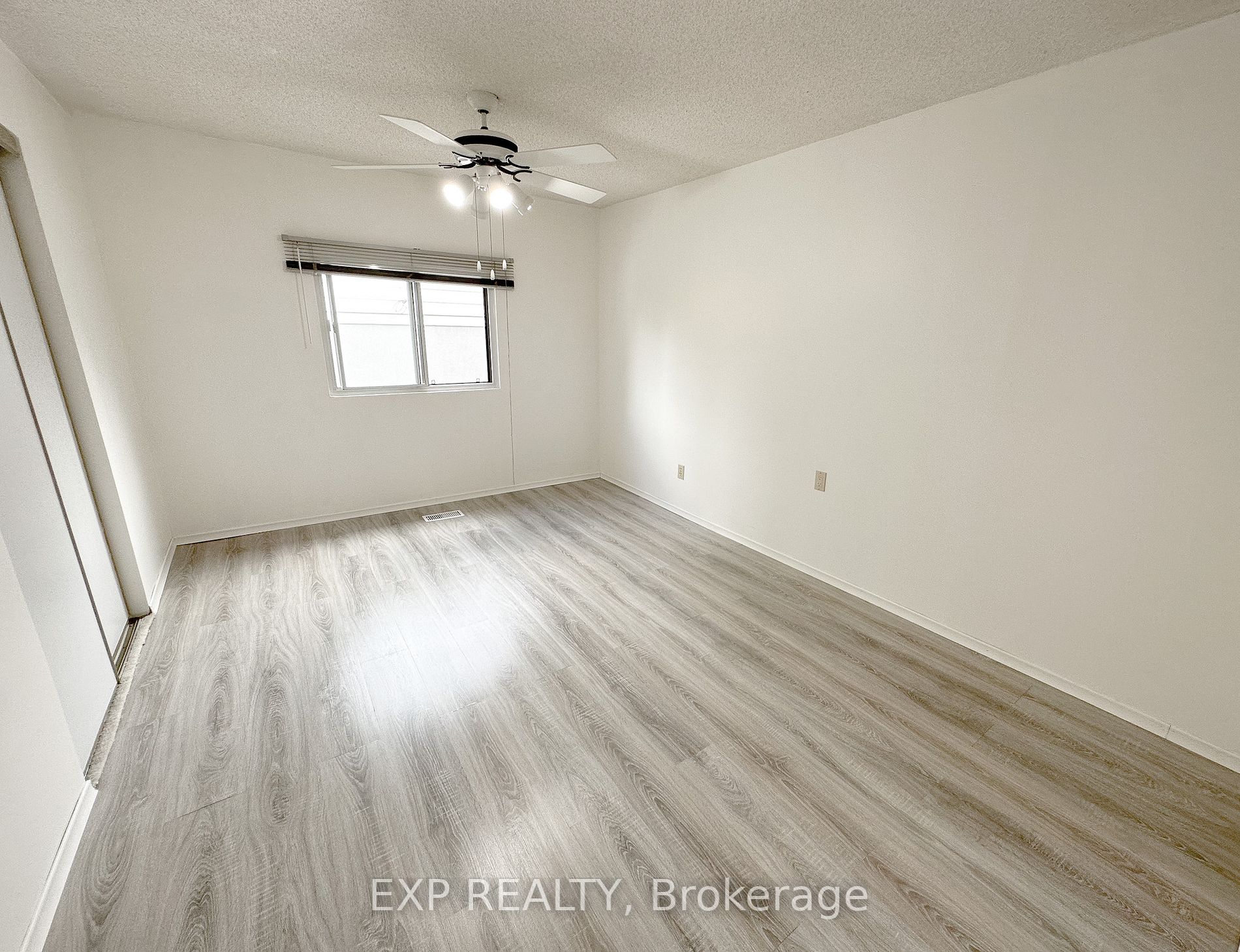 36 Glen Cameron Rd