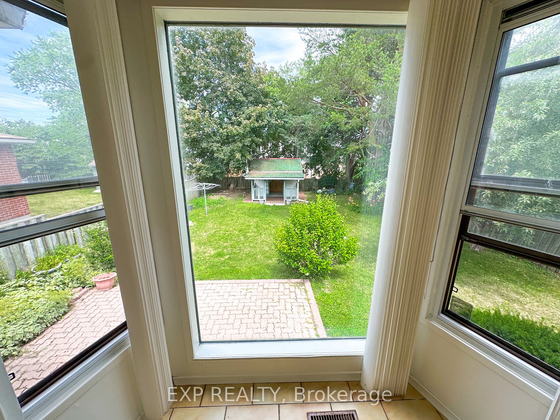 36 Glen Cameron Rd