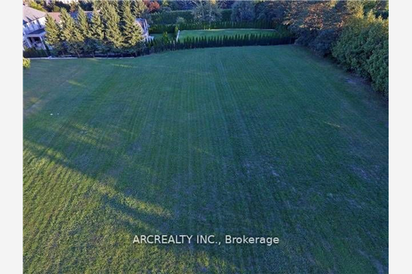 Lot 655 Woodland Acres Cres, Vaughan