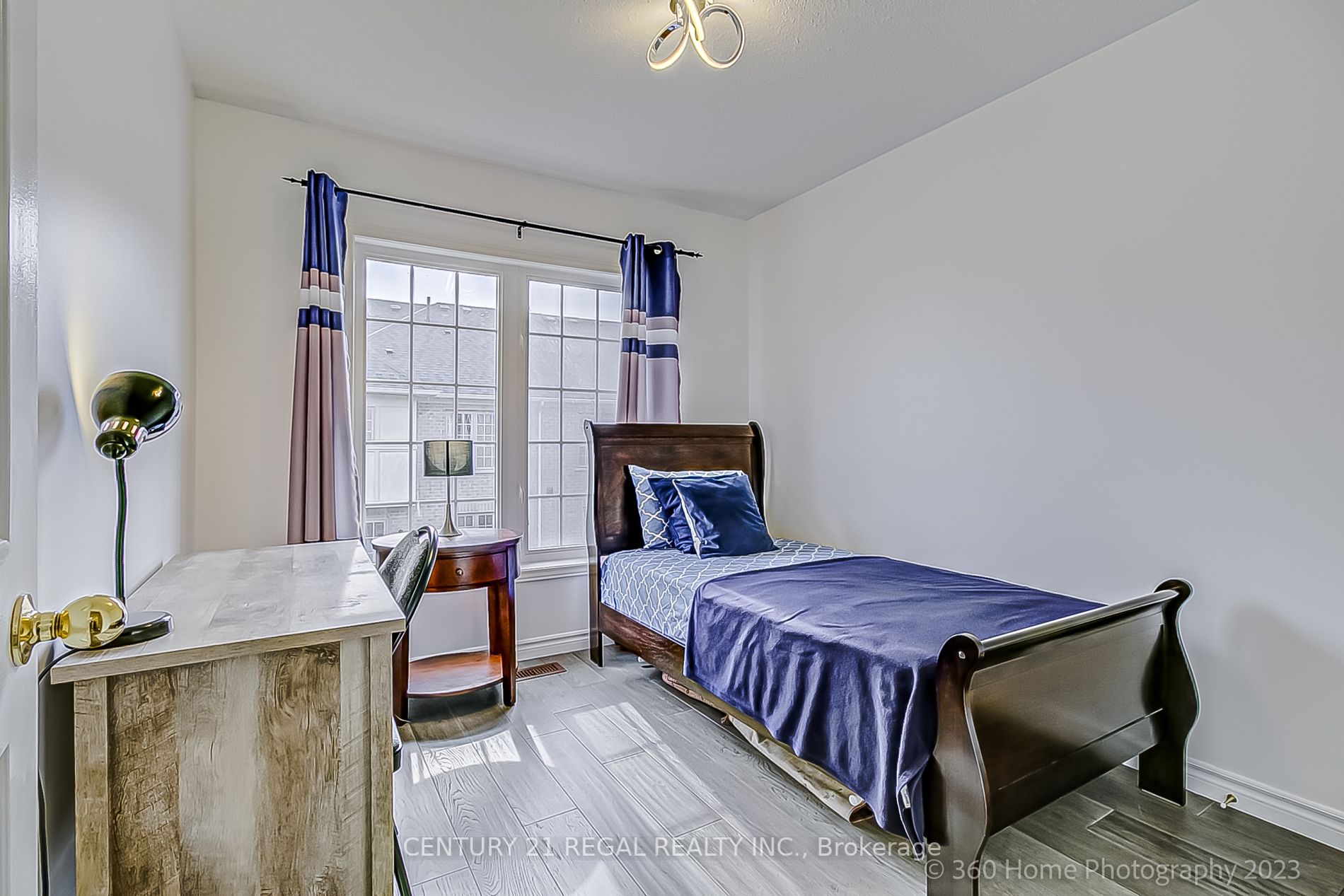 56 Prince Charles Way