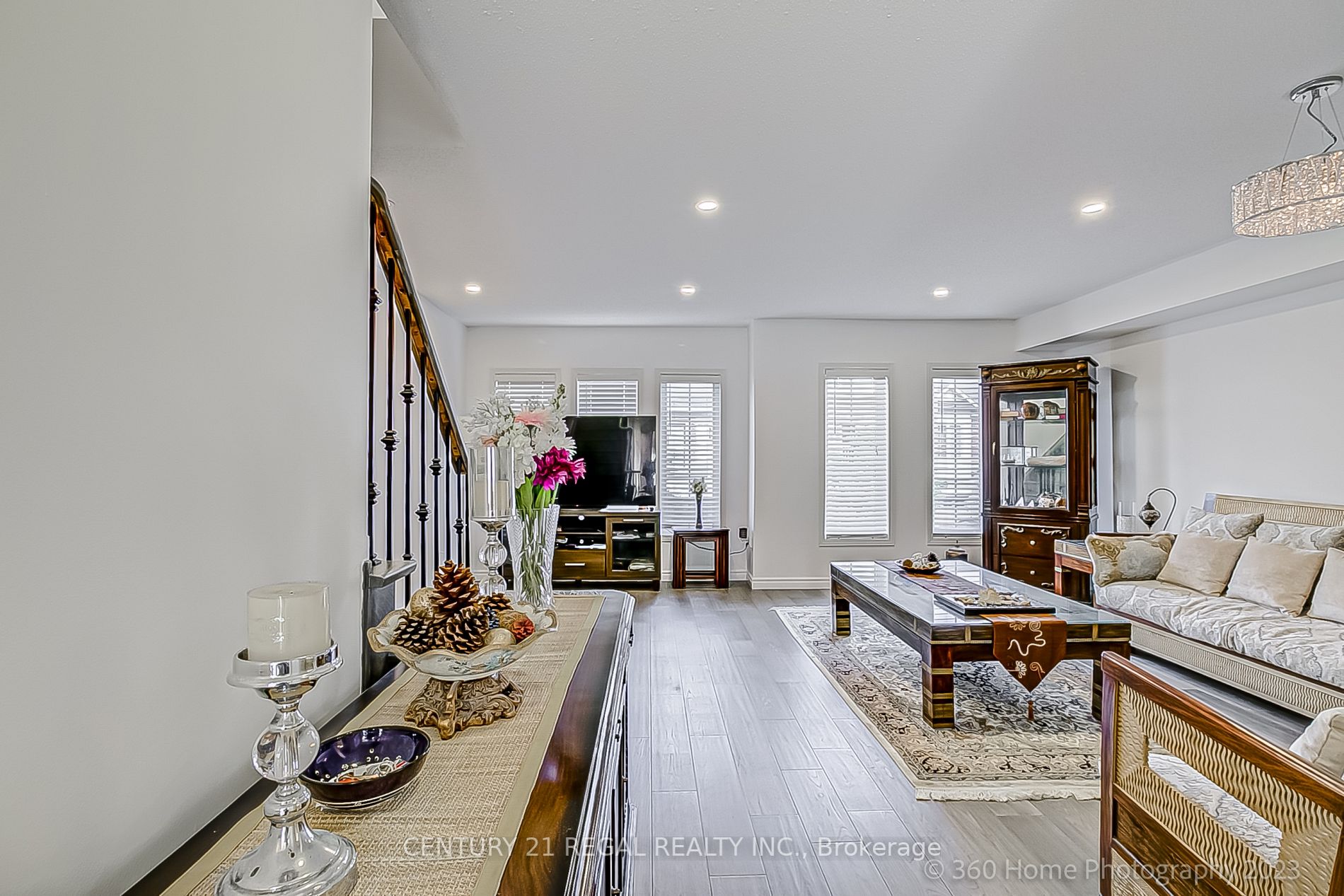 56 Prince Charles Way