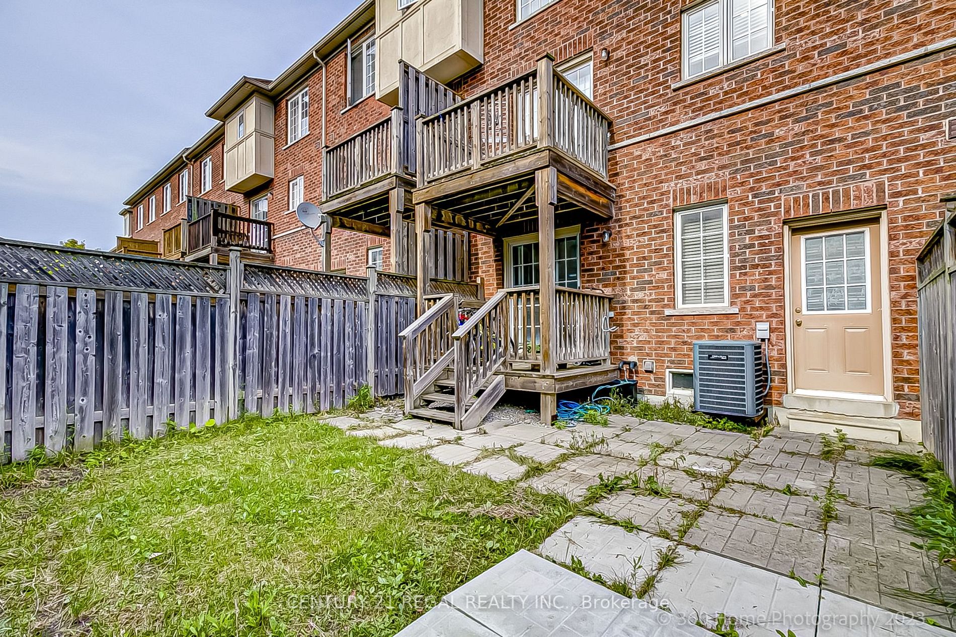 56 Prince Charles Way
