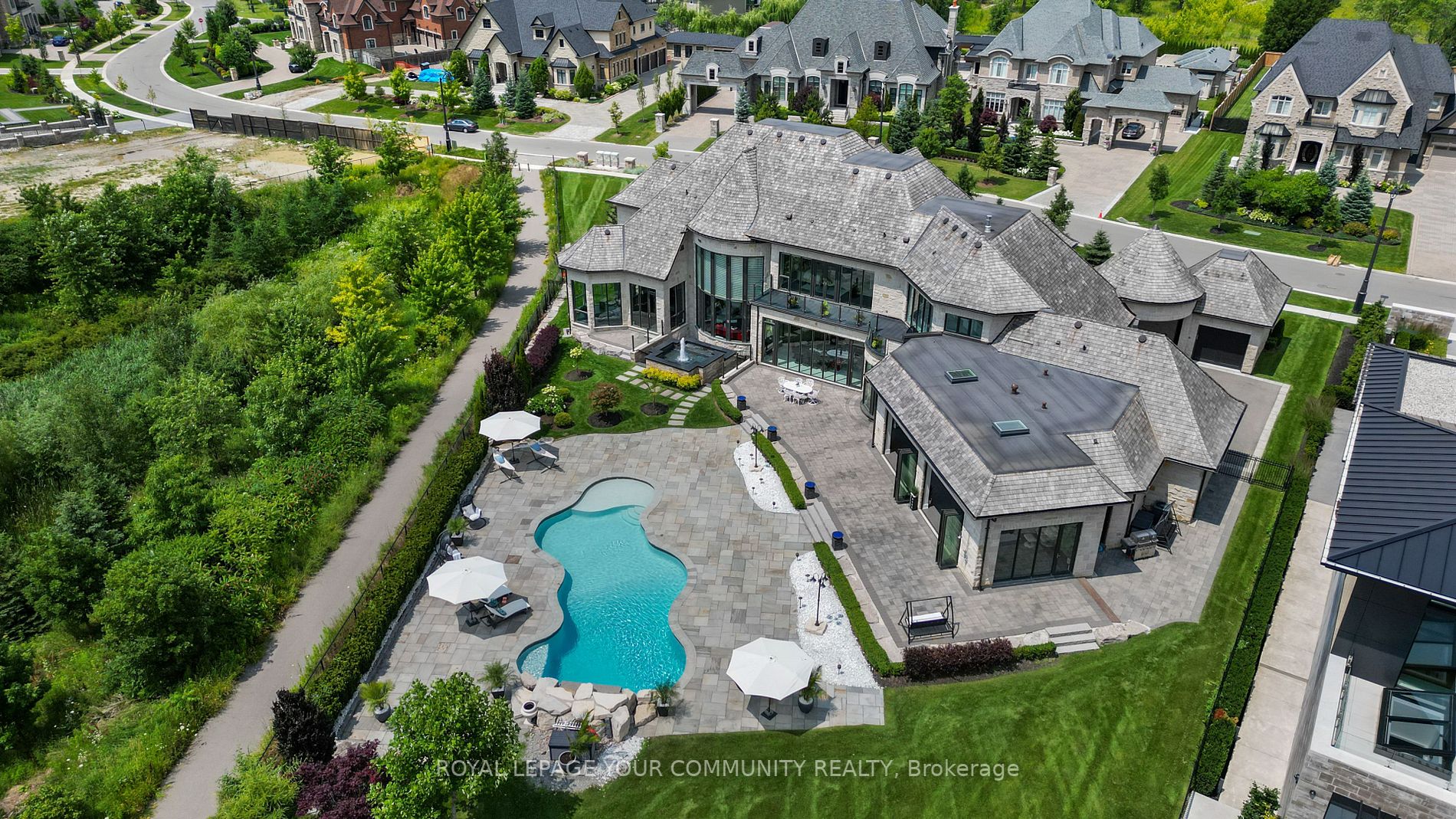 21 Northern Pines Blvd
