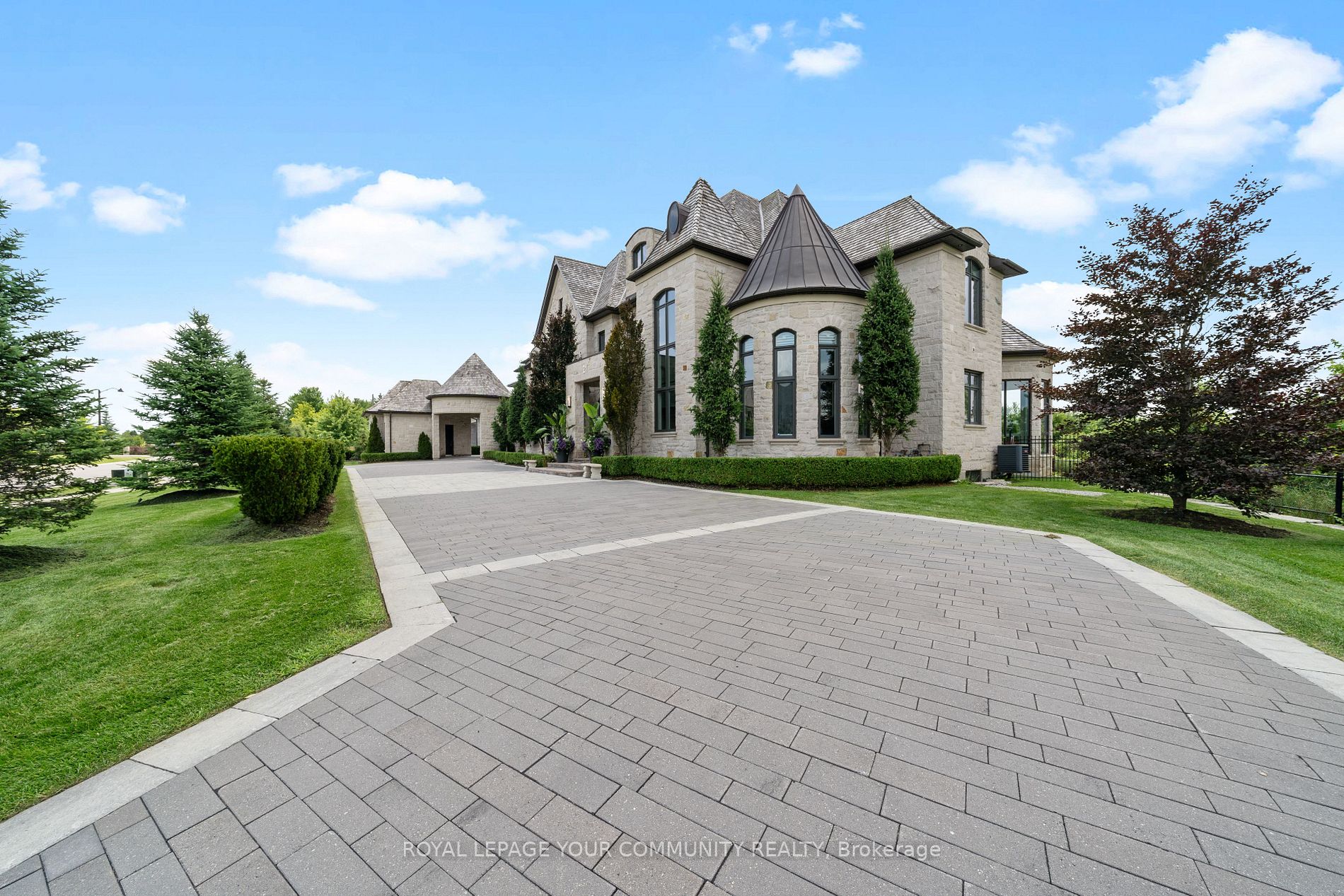 21 Northern Pines Blvd