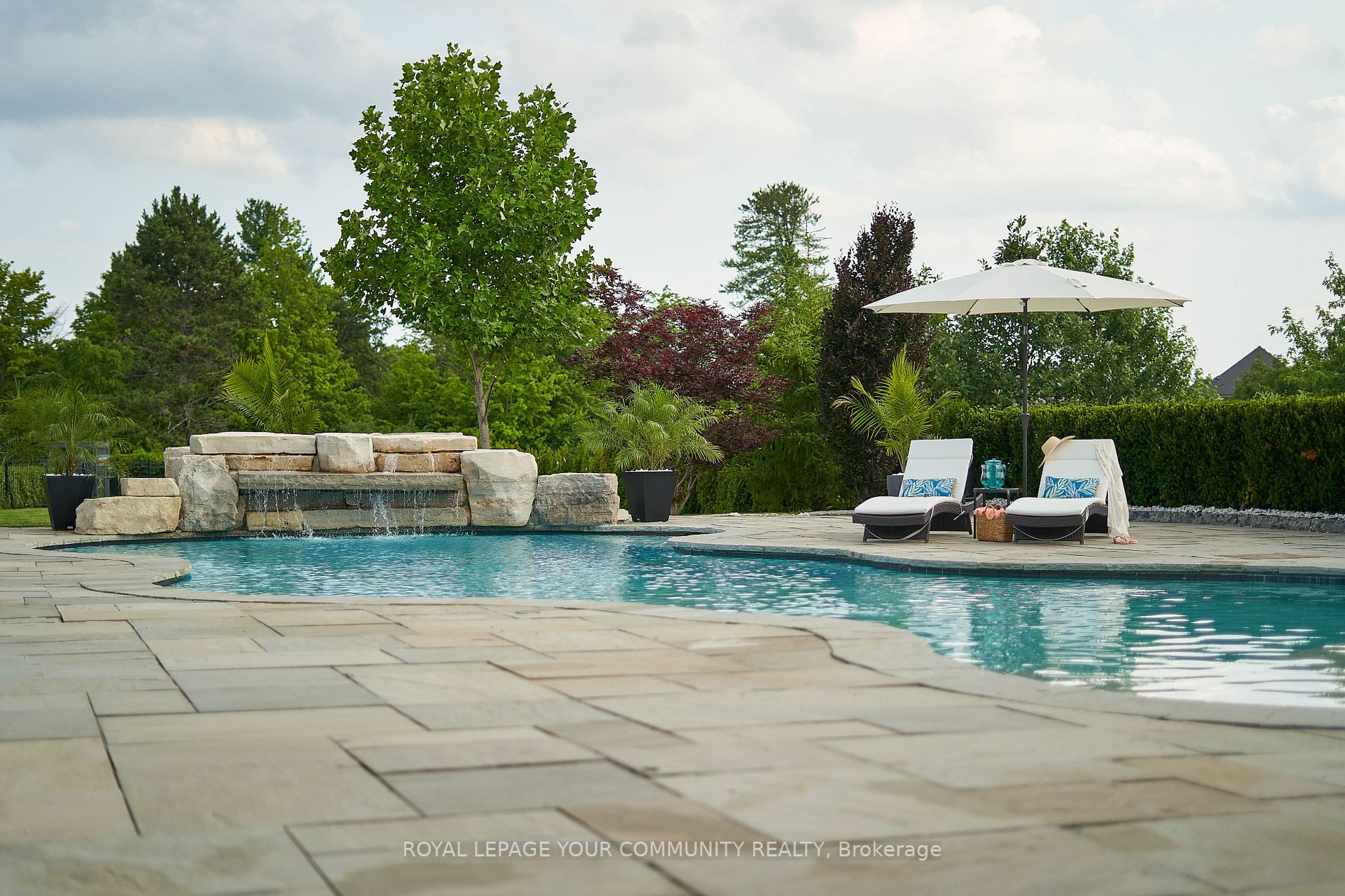 21 Northern Pines Blvd