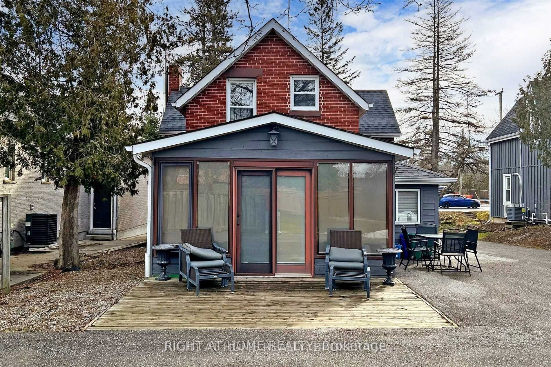 13066 Keele St
