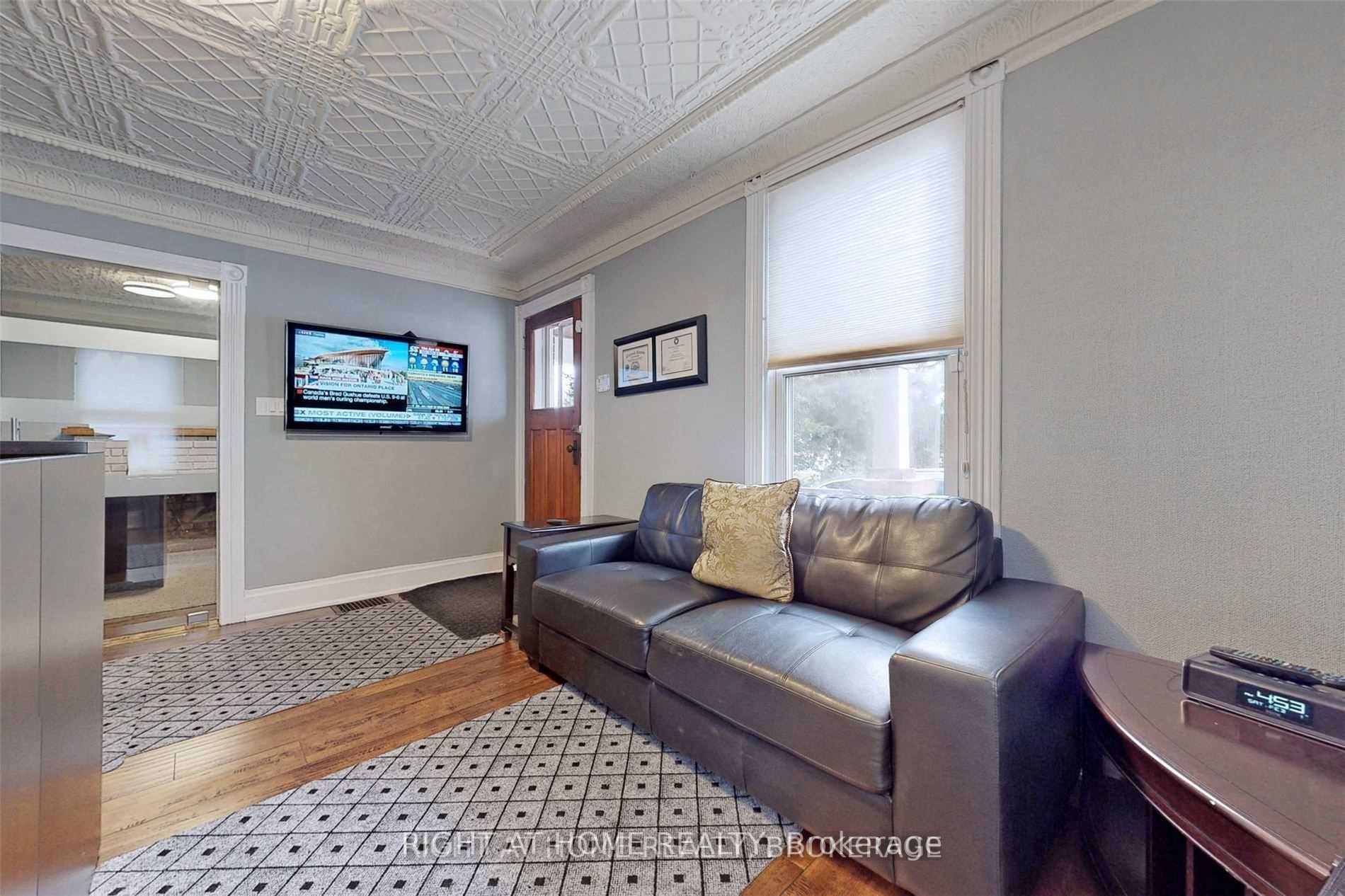 13066 Keele St
