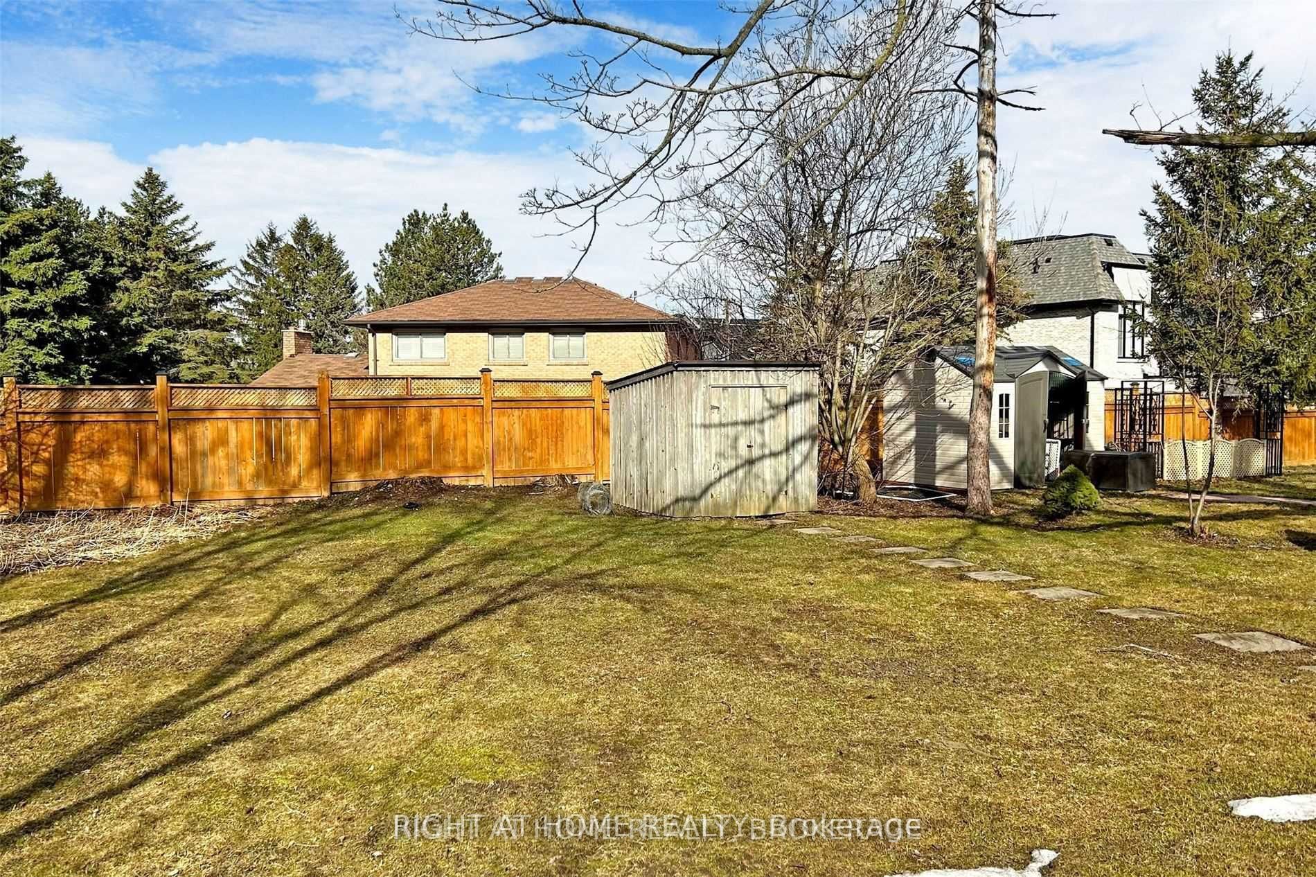 13066 Keele St