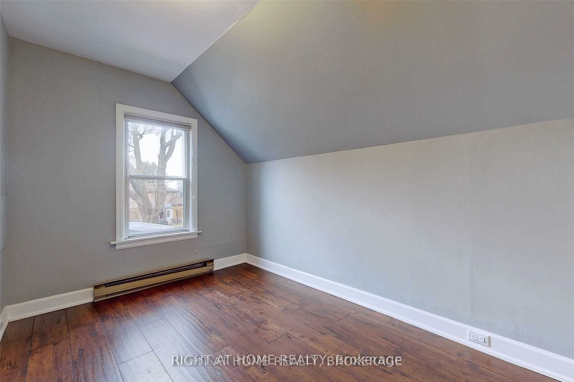 13066 Keele St