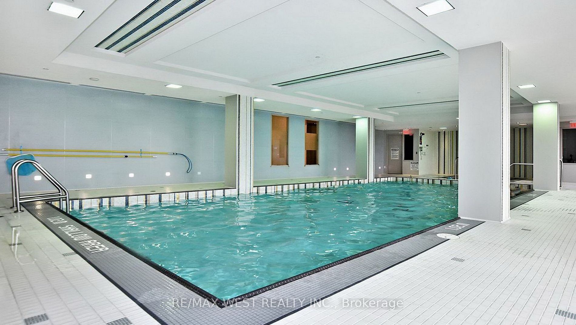 7167 Yonge St, #407