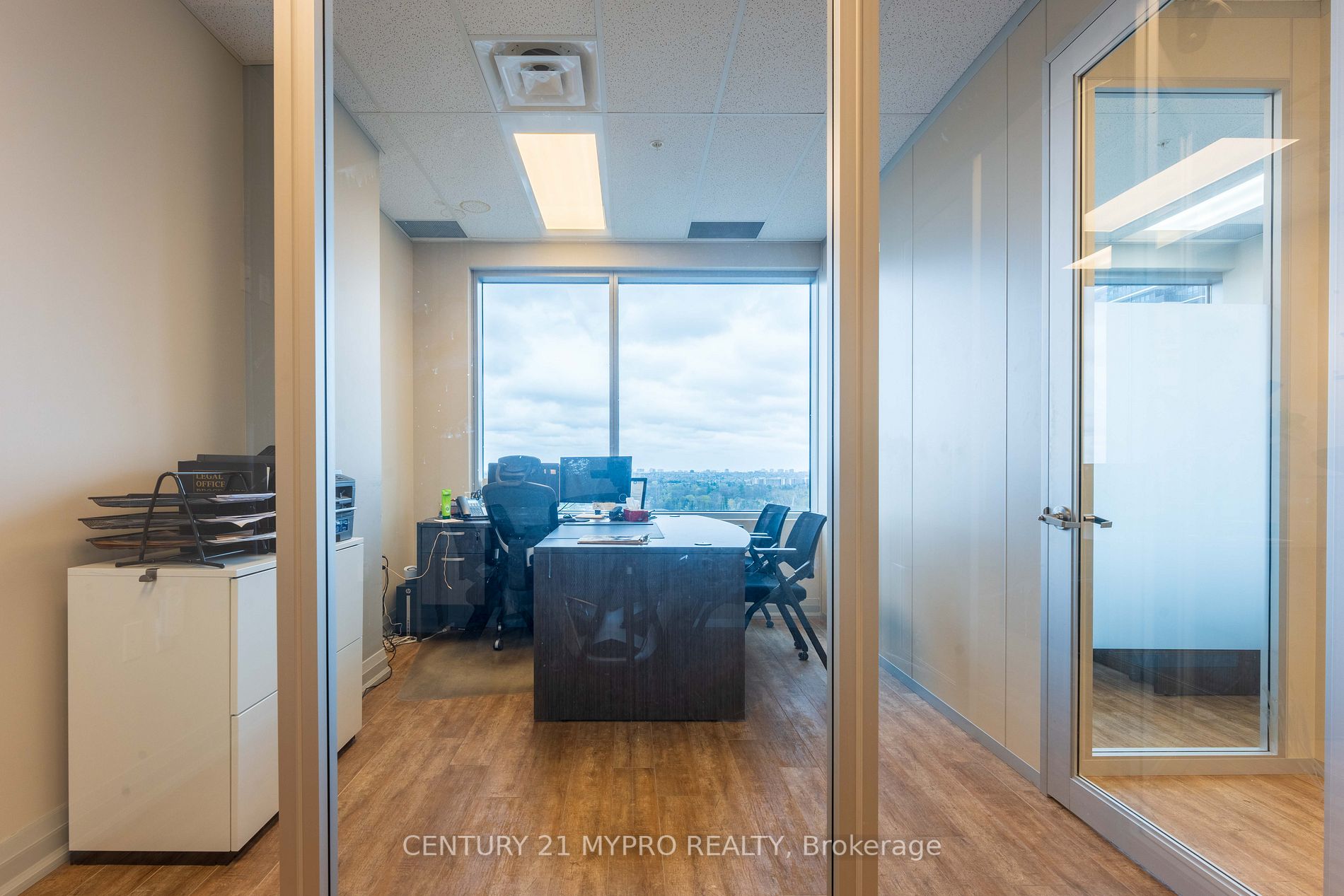 7191 Yonge St, #605