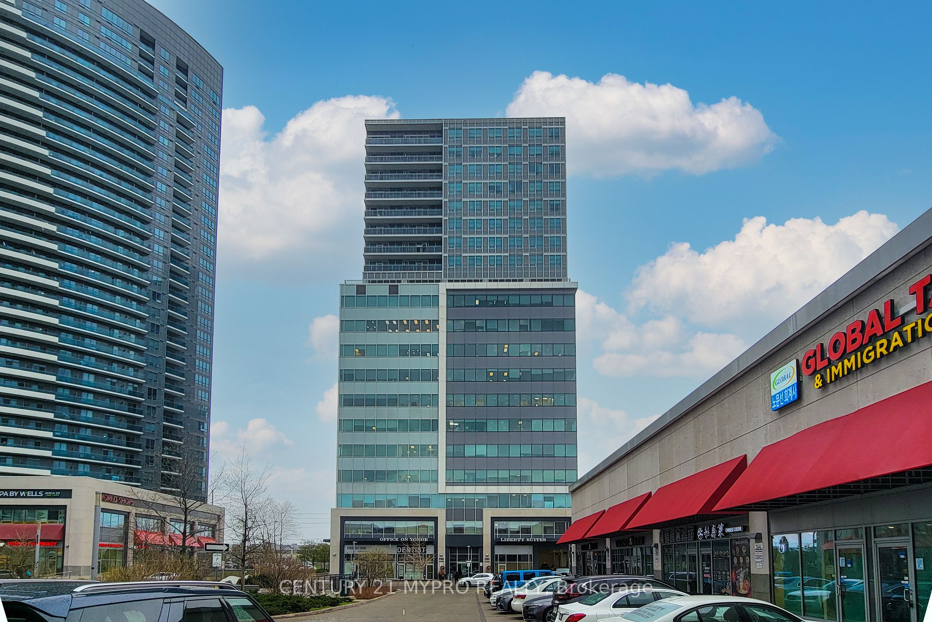 7191 Yonge St, #605