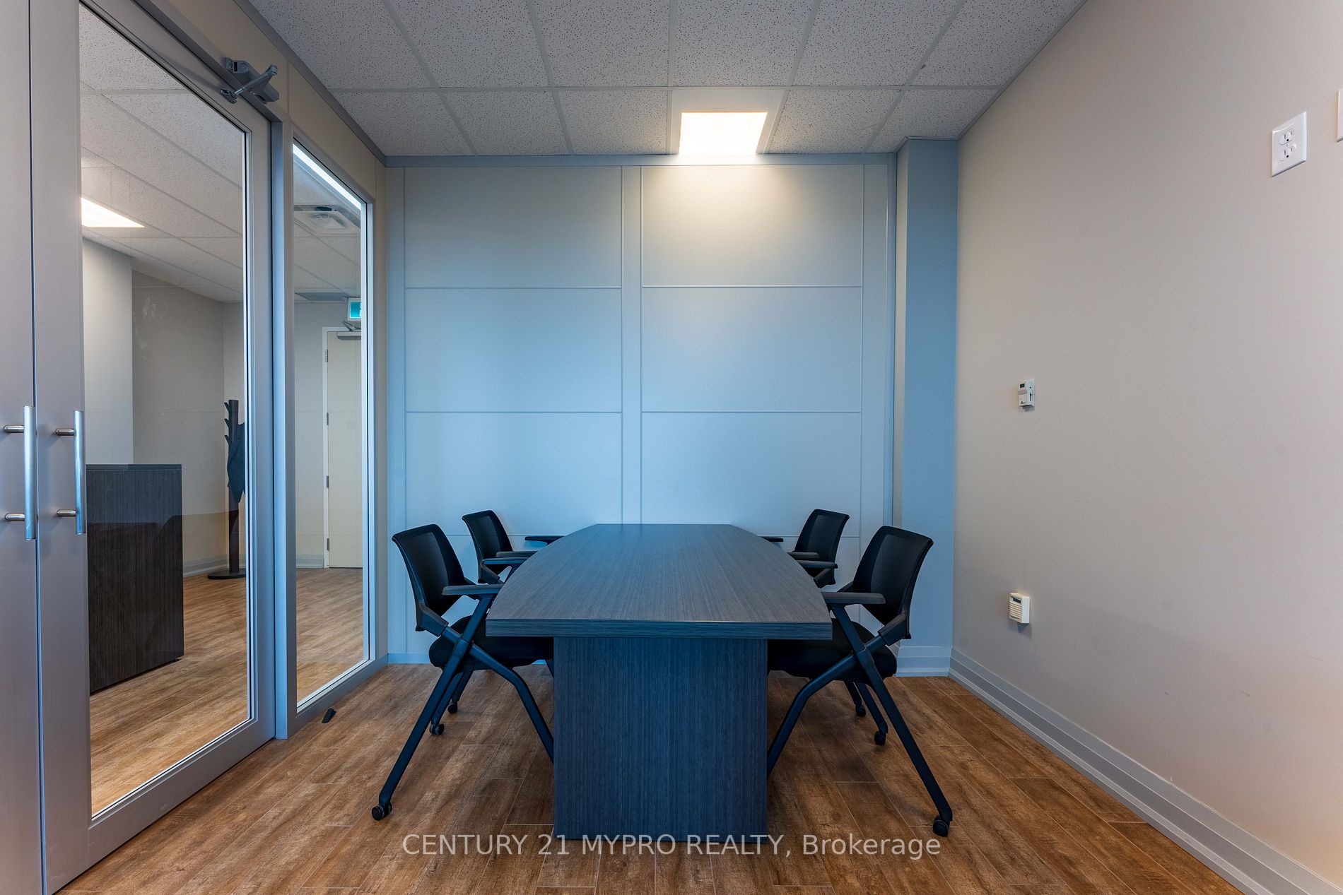 7191 Yonge St, #605