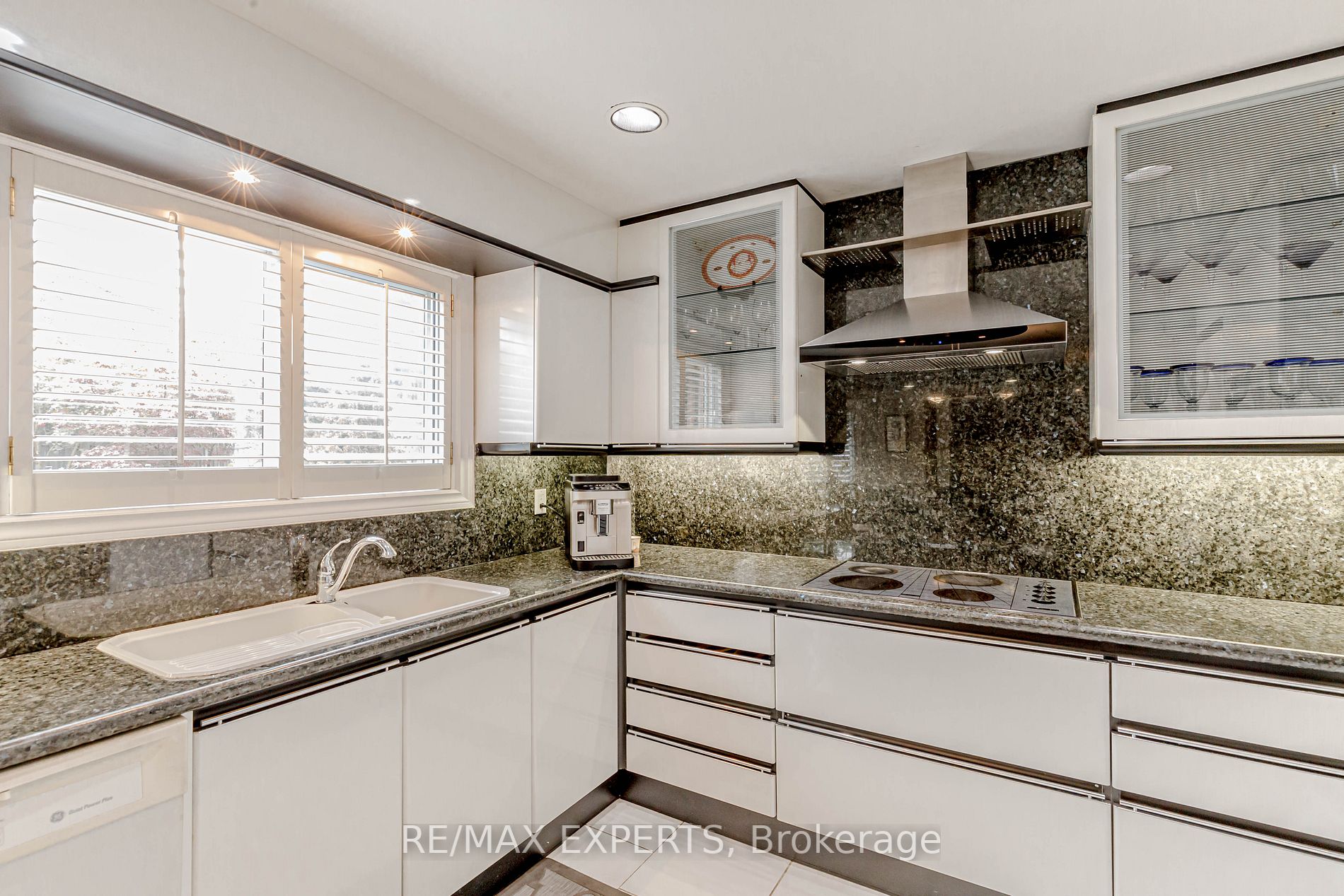 166 Killian Rd