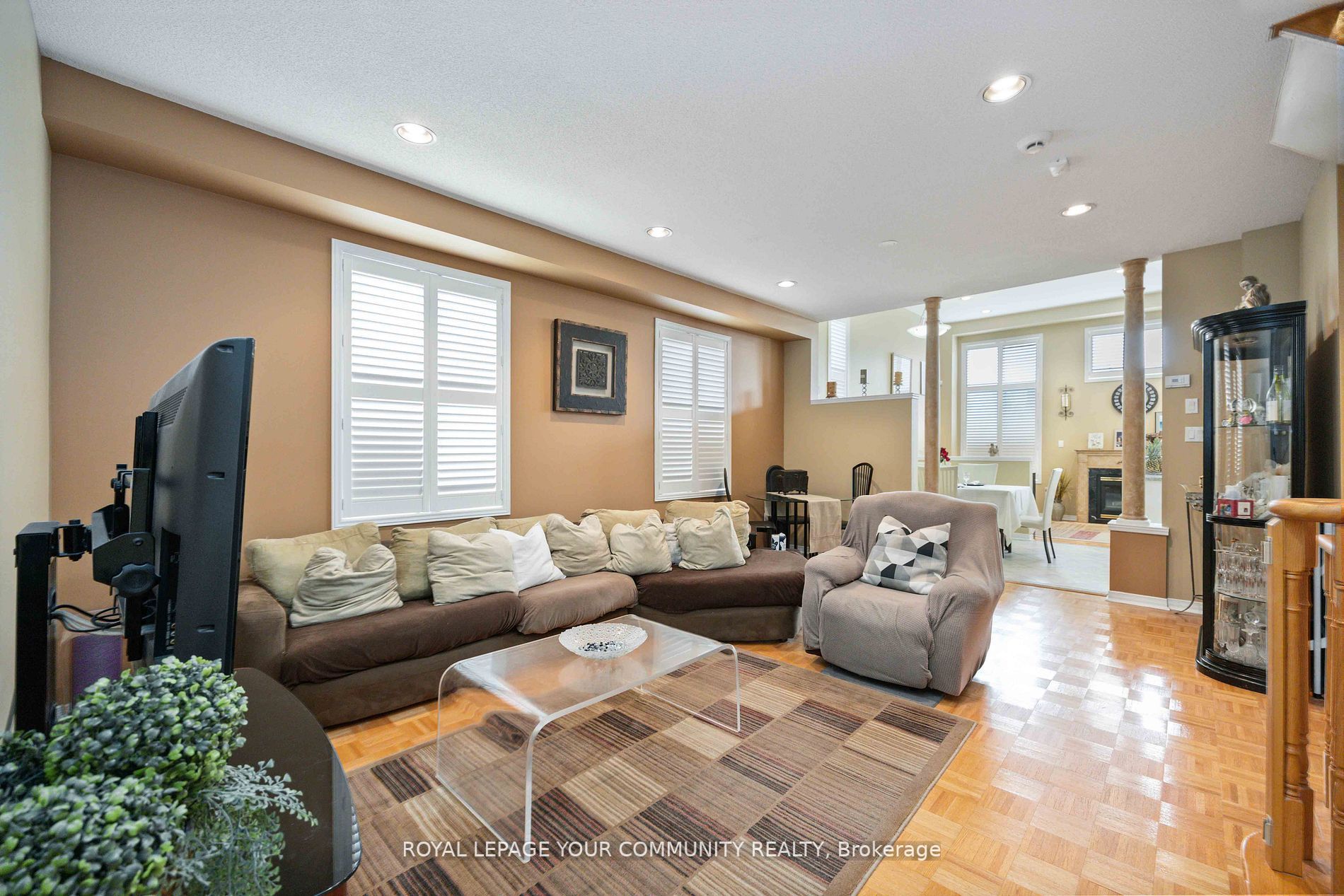 90 Seafield Rd