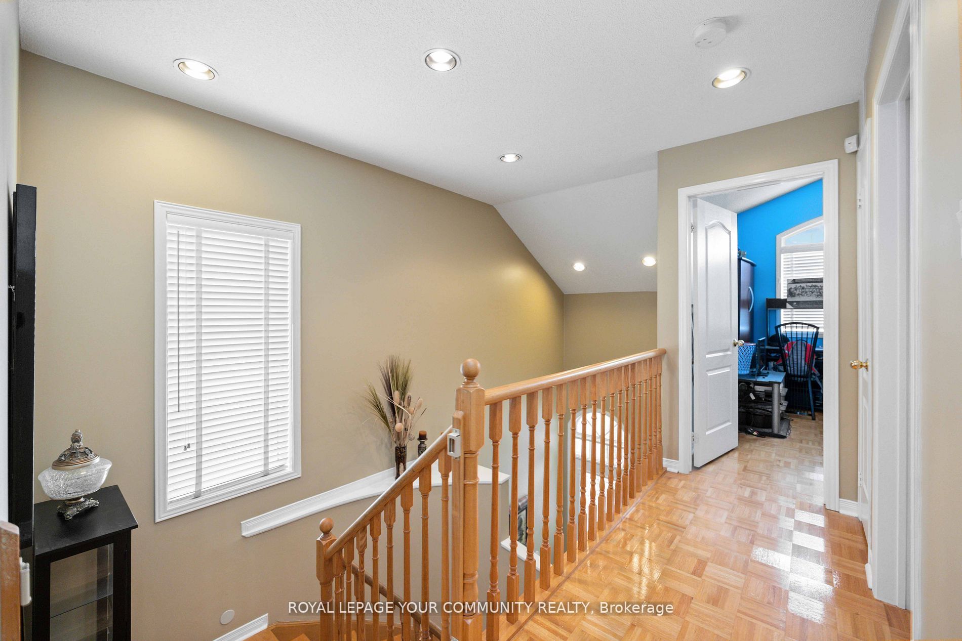 90 Seafield Rd