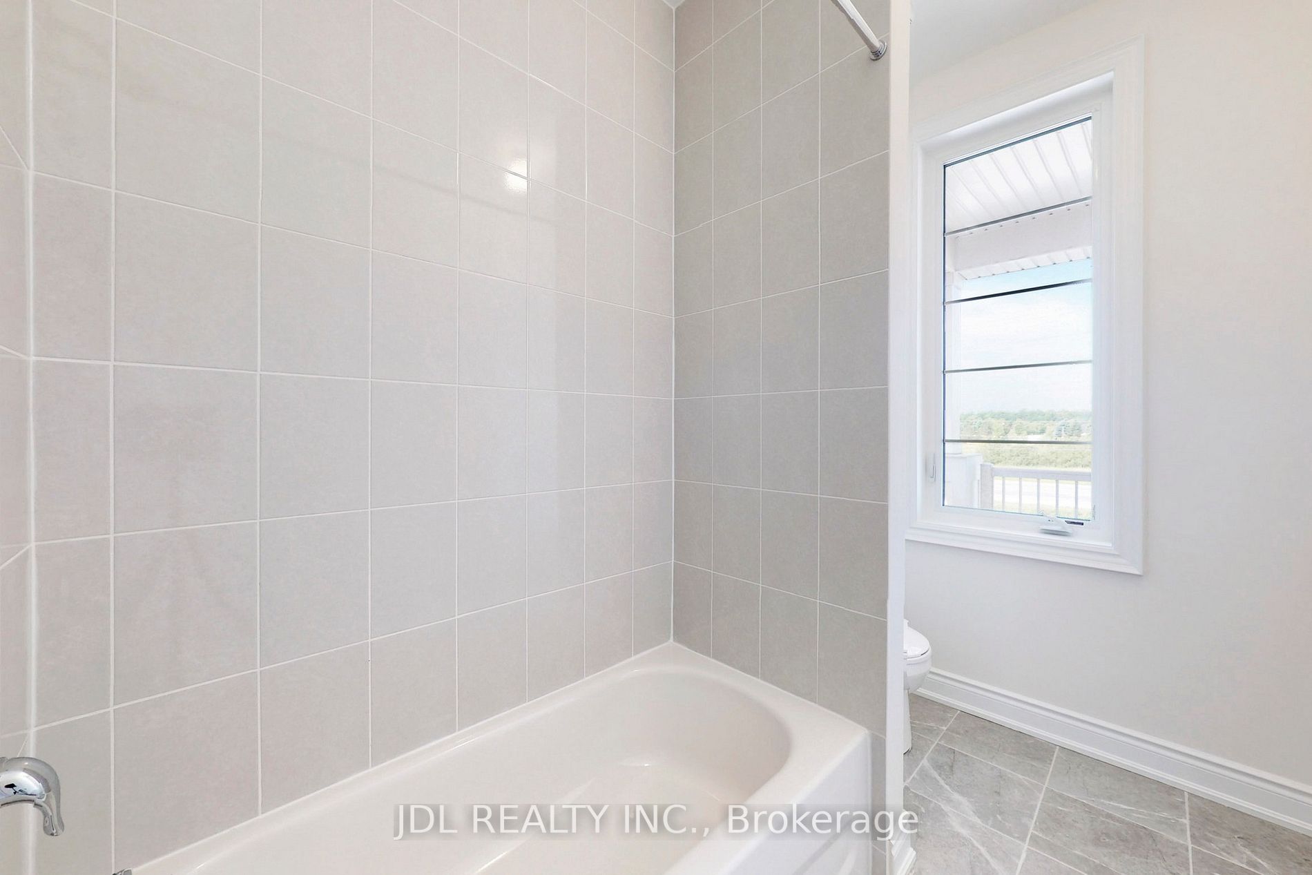 3 Ballanview Crt