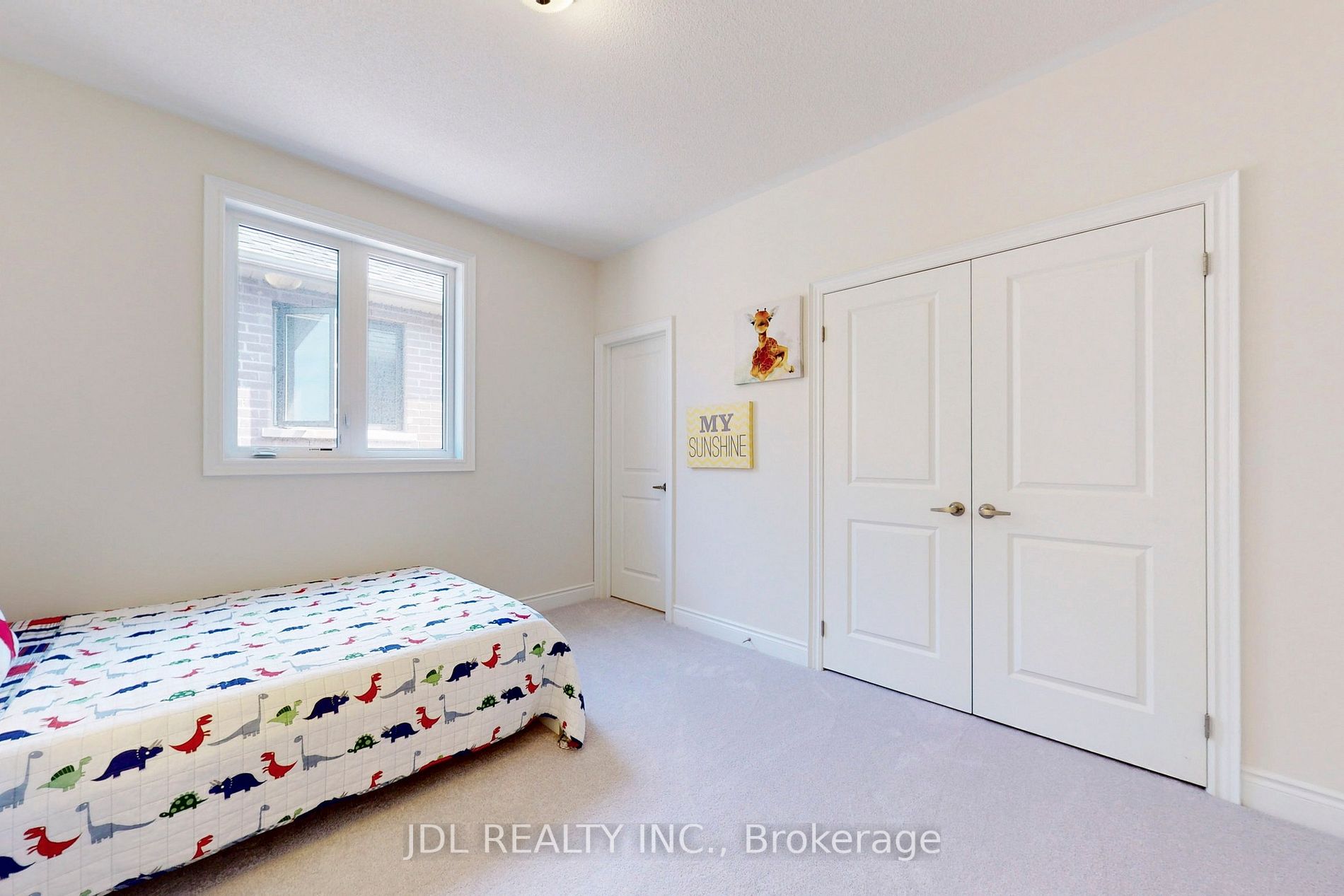 3 Ballanview Crt