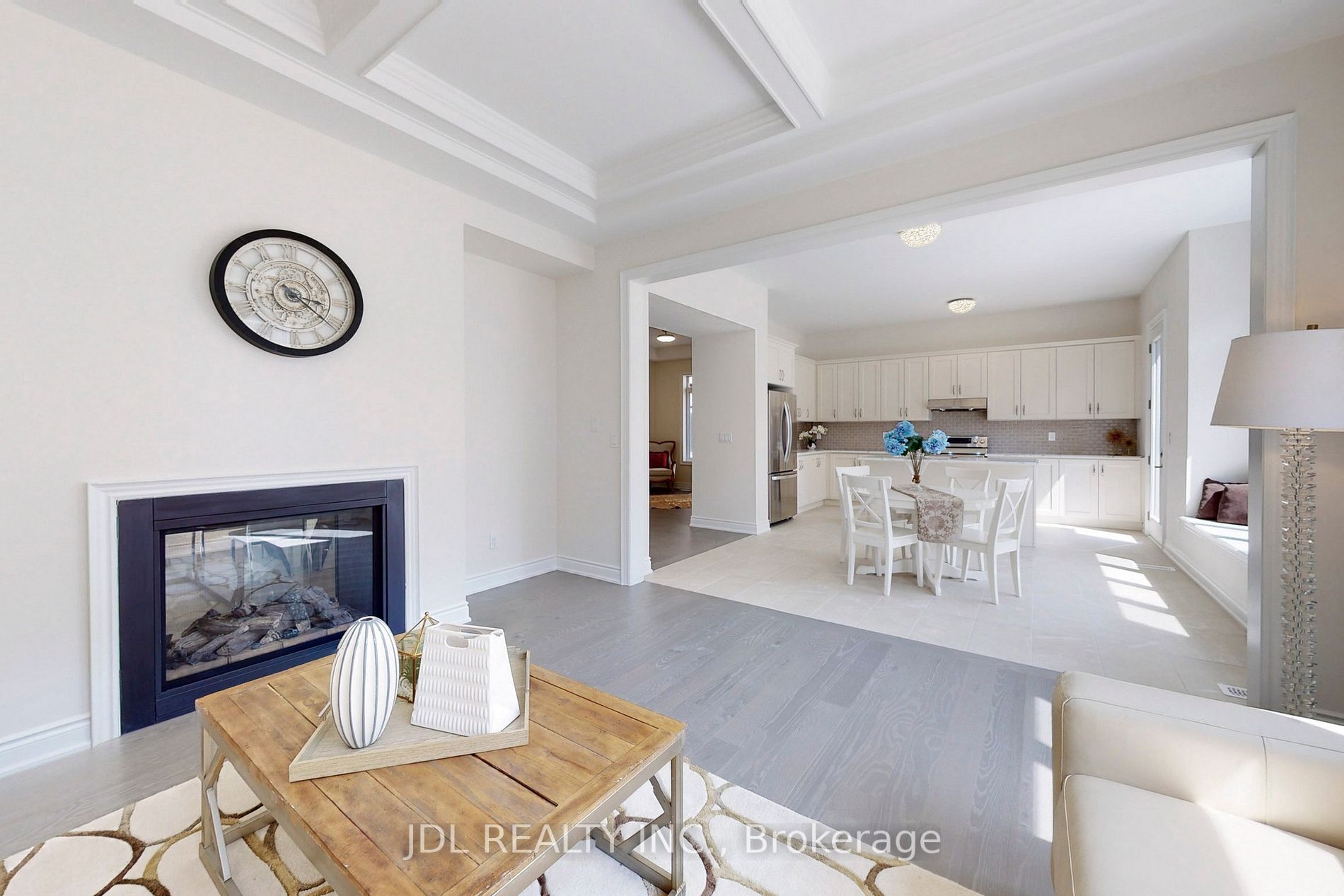 3 Ballanview Crt