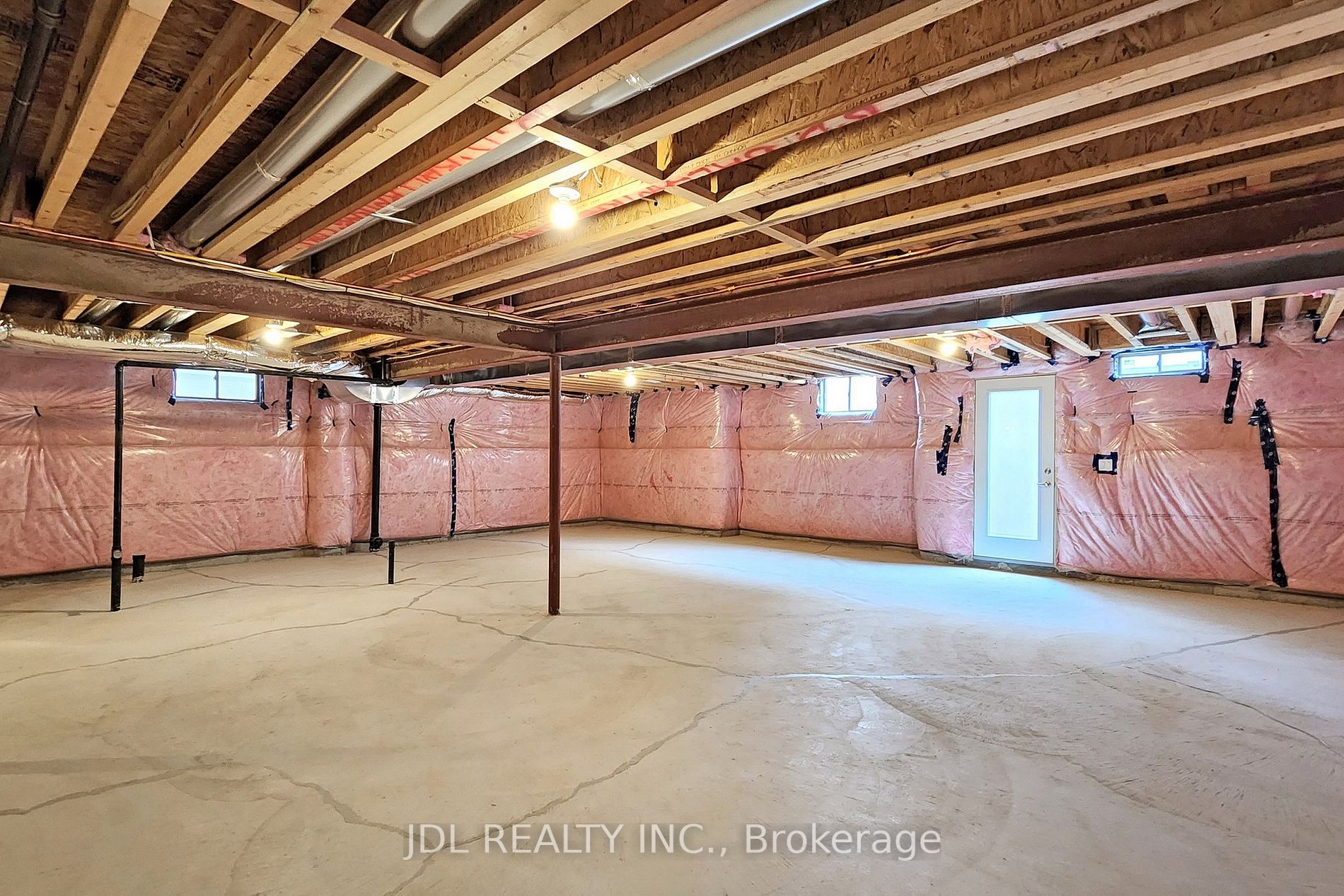 3 Ballanview Crt