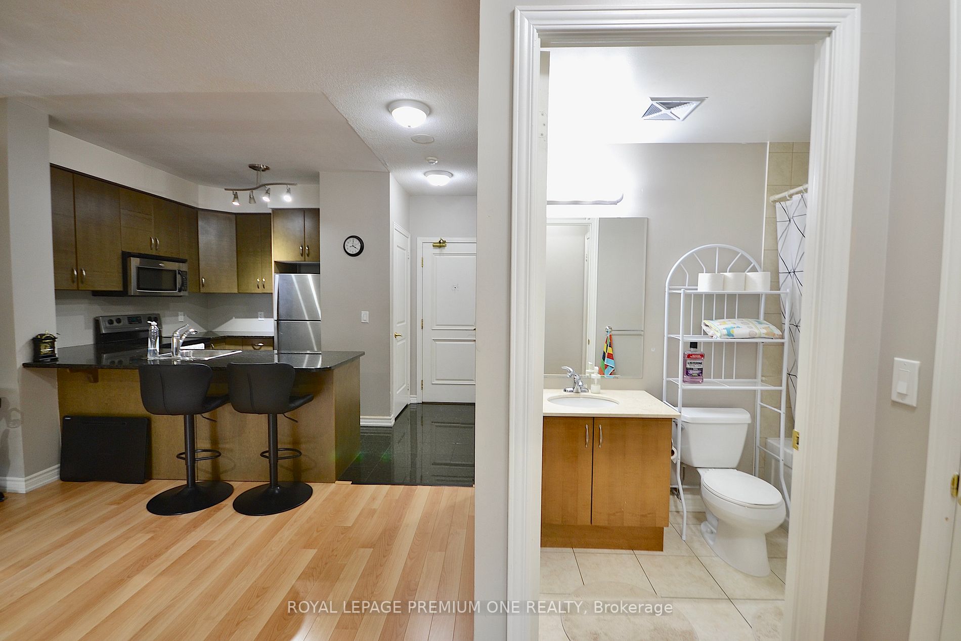 9225 jane Street, #806