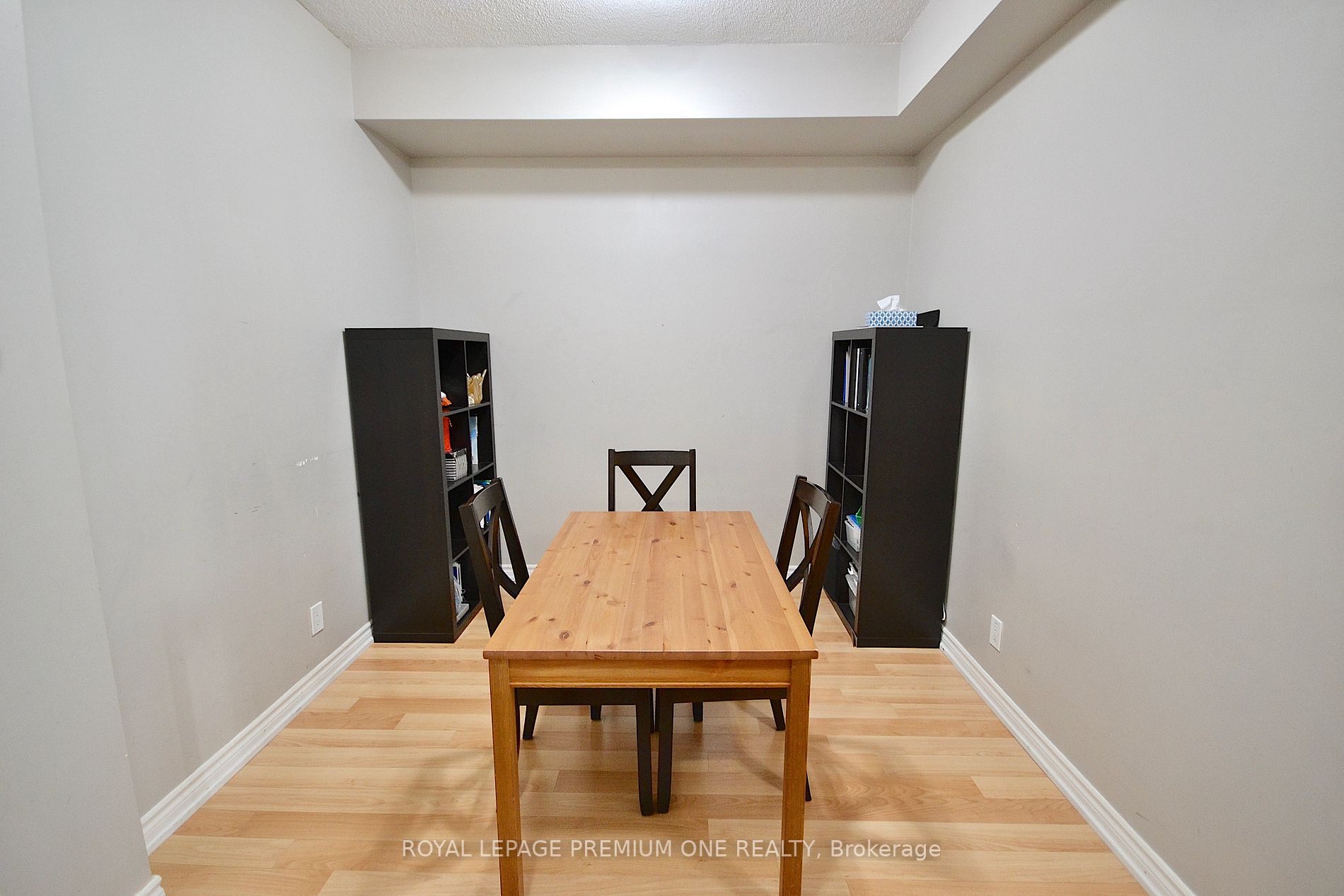 9225 jane Street, #806