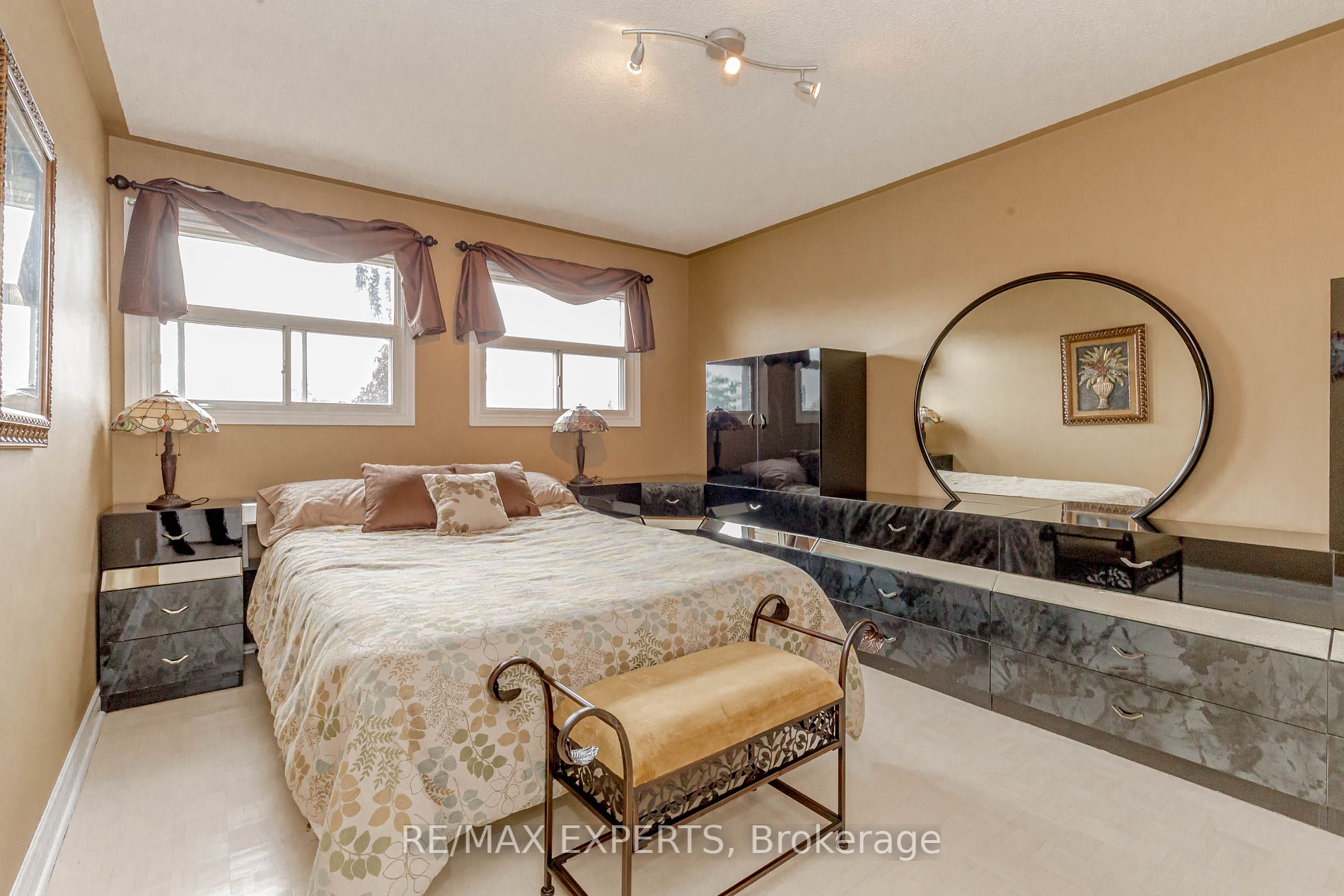 166 Killian Rd