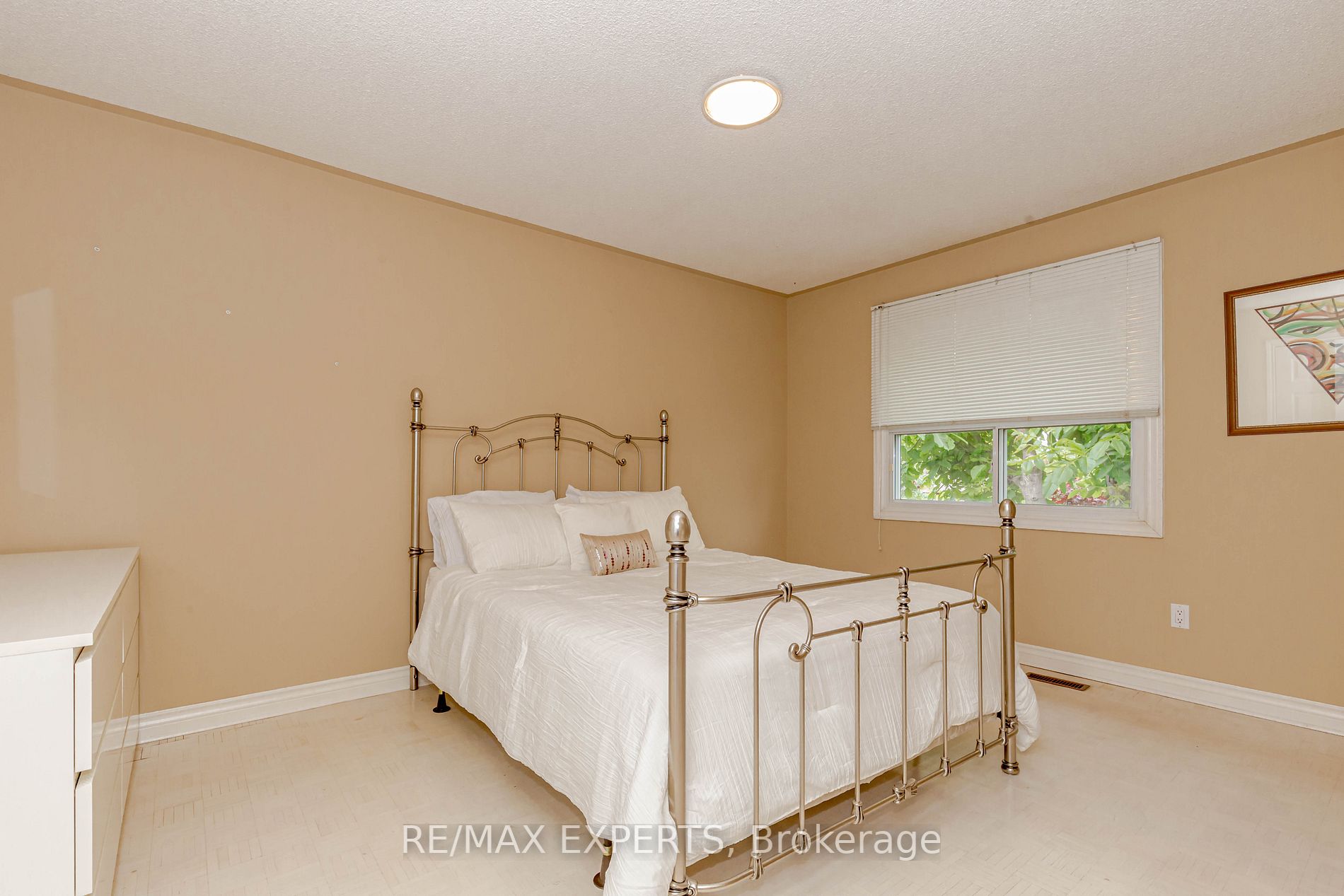 166 Killian Rd