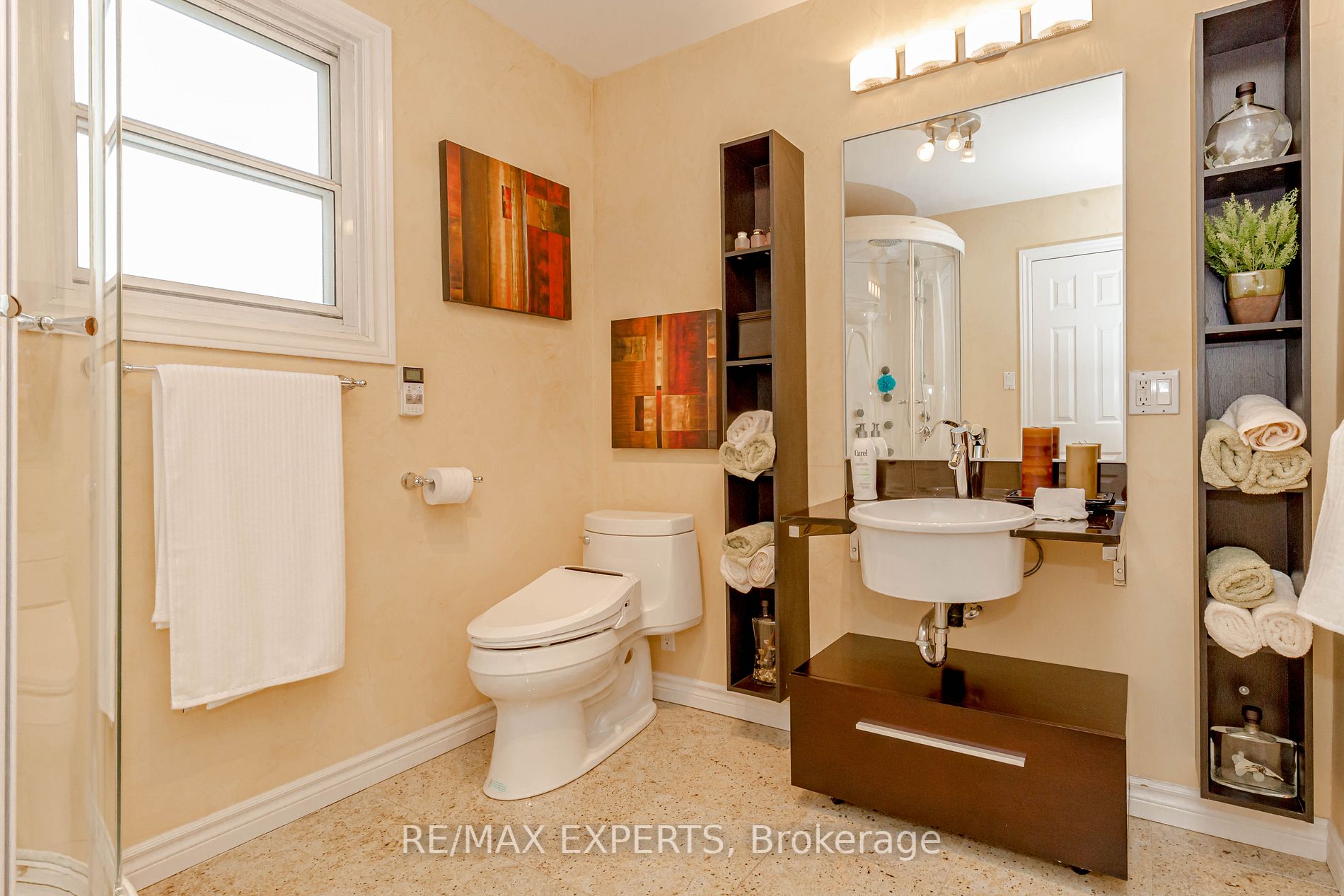 166 Killian Rd