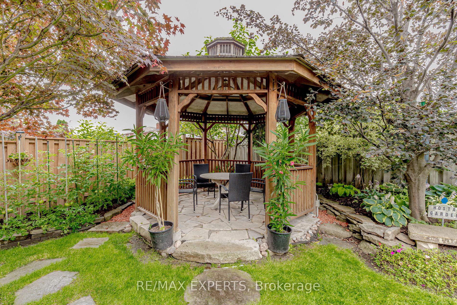 166 Killian Rd
