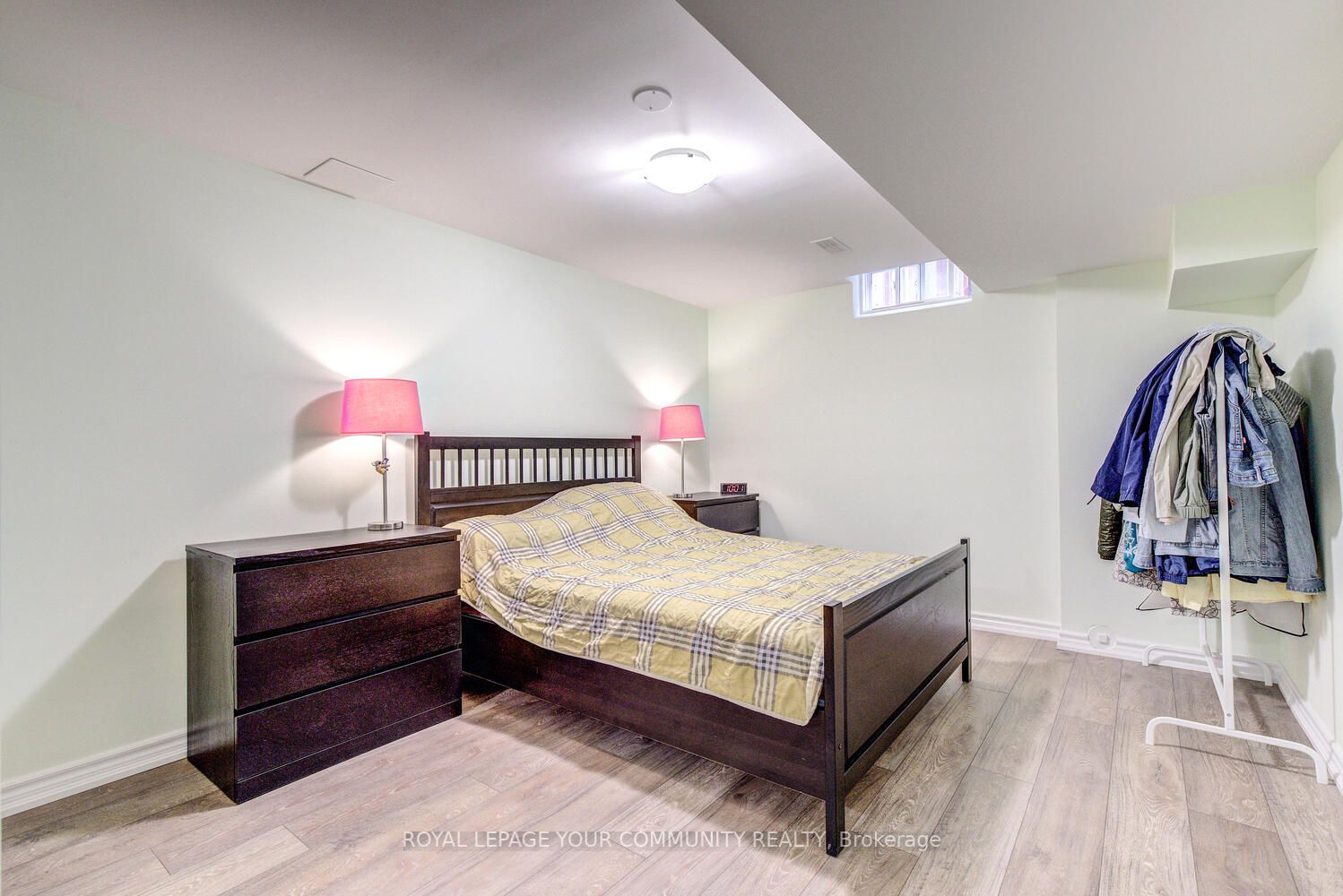 71 Queensbridge Dr