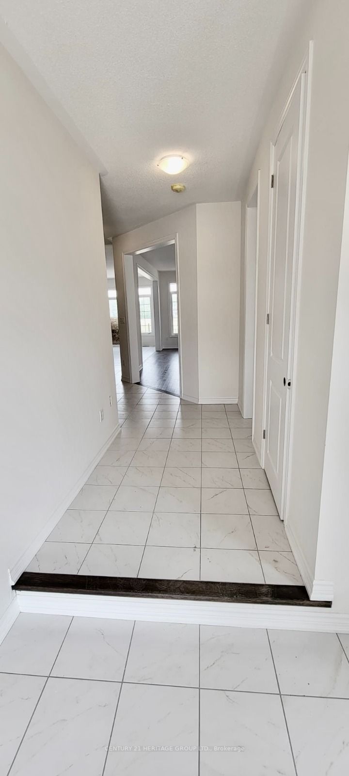 246 Ferragine Cres