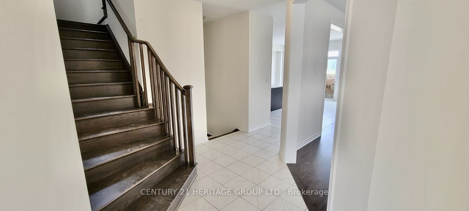 246 Ferragine Cres
