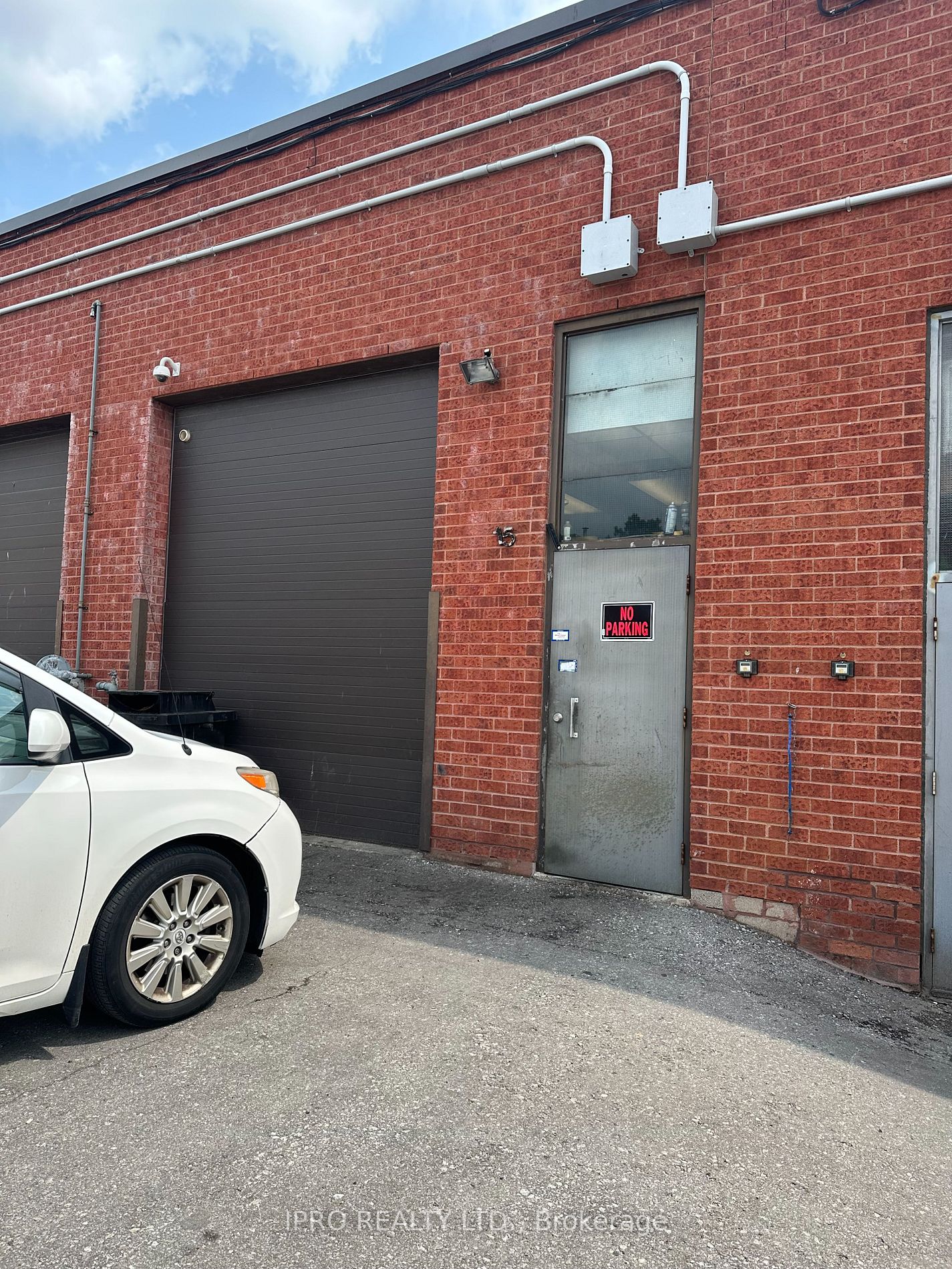 4000 Steeles Ave W, #15