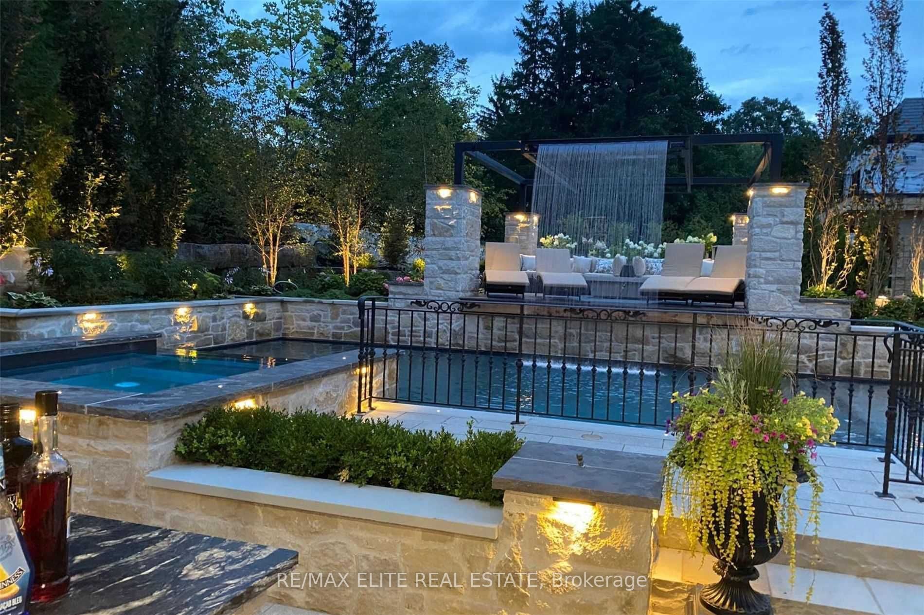 68 Davidson Dr