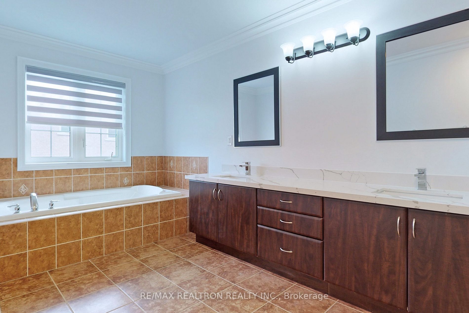 162 Via Borghese St