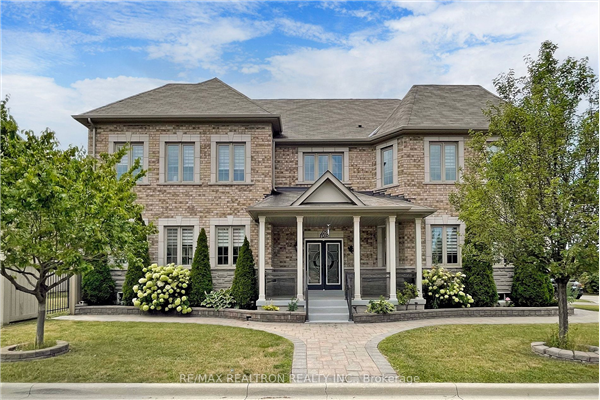162 Via Borghese St, Vaughan