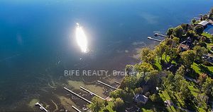 115 Everton Dr W