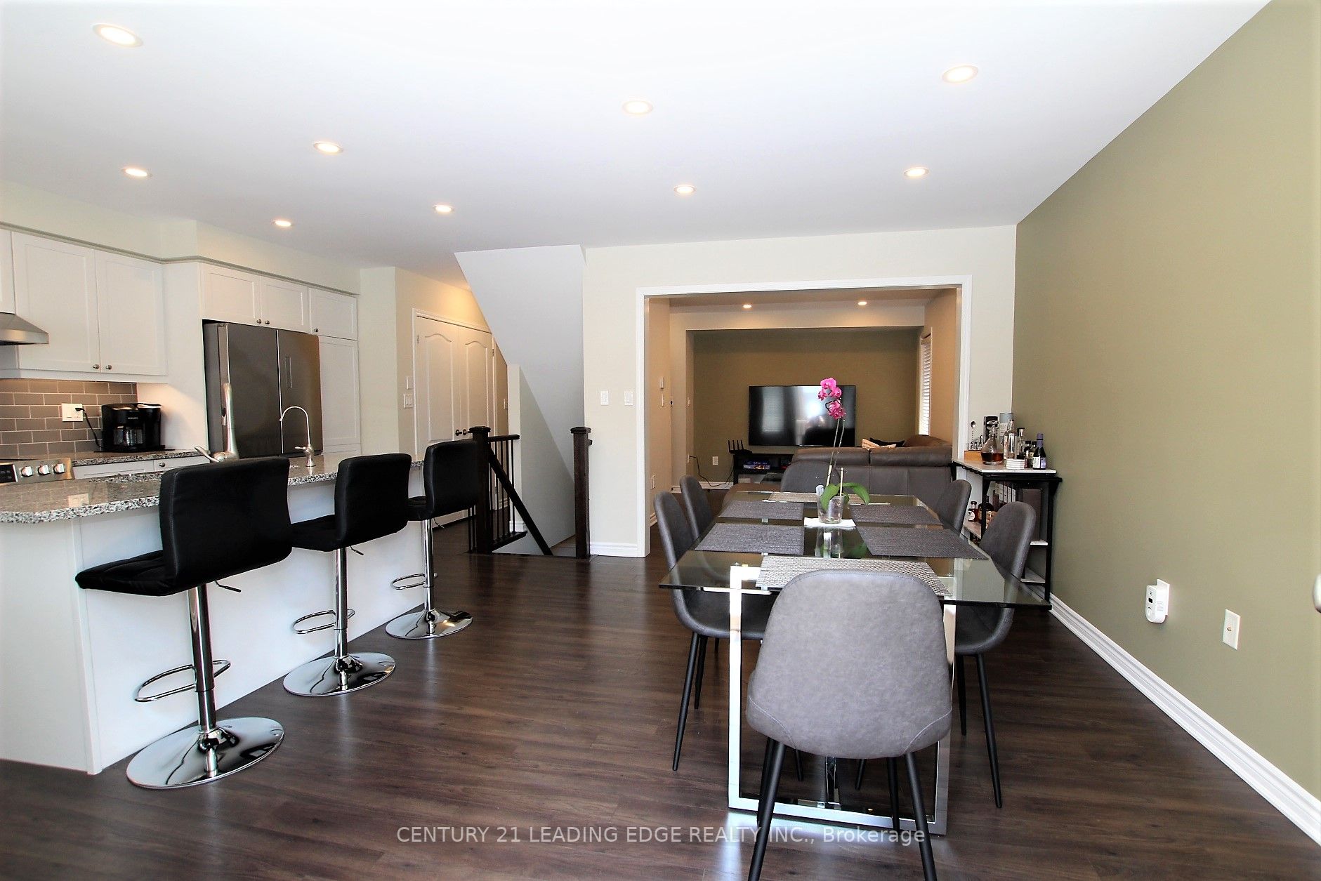 27 Minlow Way