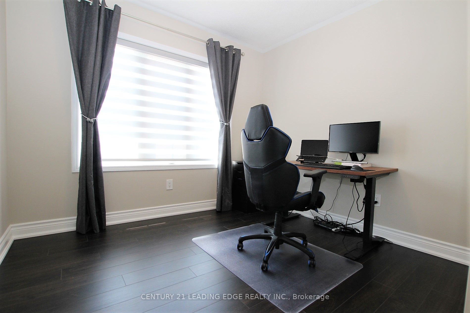 27 Minlow Way