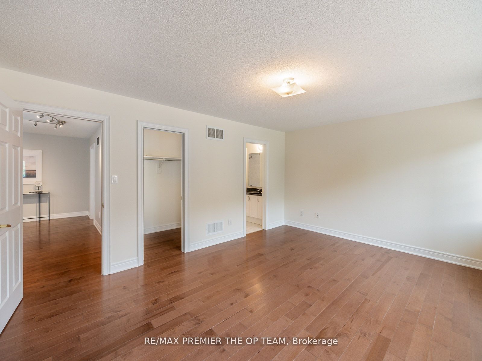 Listing N6677708 - Large Photo # 28